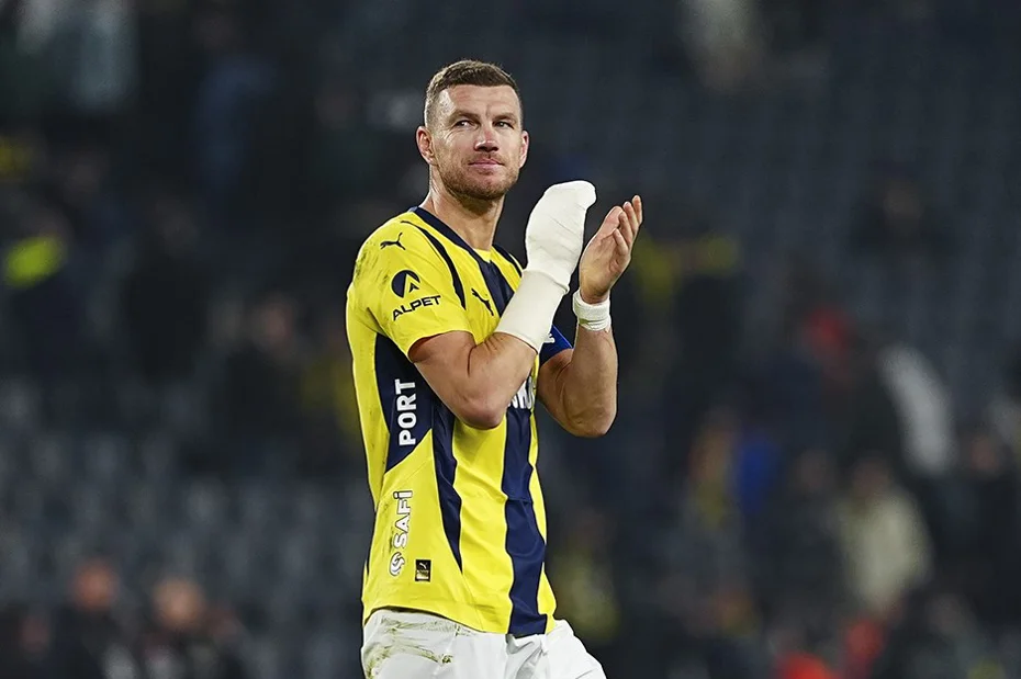 Fiorentina'dan Džeko transferi: 1+1 yıllık resmi imza