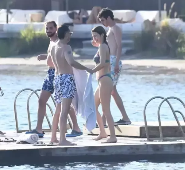 Beren Saat ve Kenan Doğulu Bodrum’da tatil sezonunu açtı