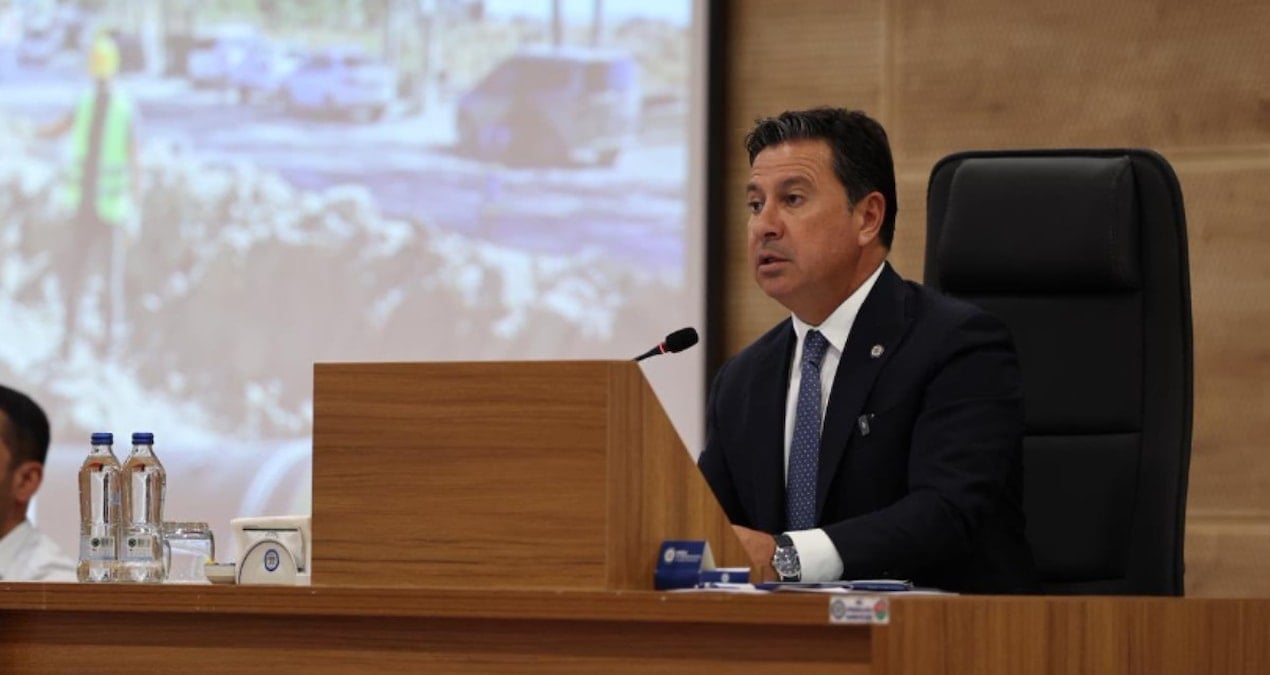 Ahmet Aras'tan AKP İddialarına Yanıt: CHP'den Aday Oldum