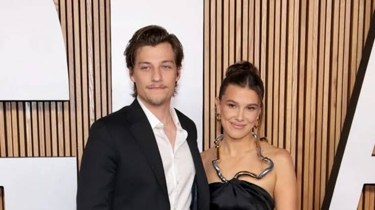 Millie Bobby Brown ve Jake Bongiovi'den Evlat Edinme Sürprizi!