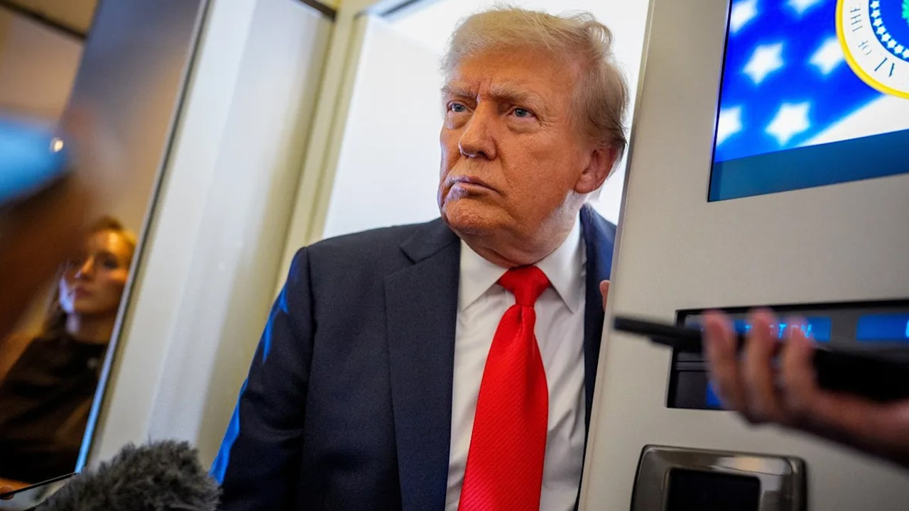 Trump'tan ABC ve NBC'ye Sert Eleştiri: Yayın Lisansları İptal Edilmeli