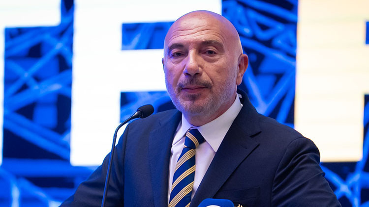 Hakan Bilal Kutlualp, Fenerbahçe Başkan Adaylığından Çekildi: Sadettin Saran'a Destek!