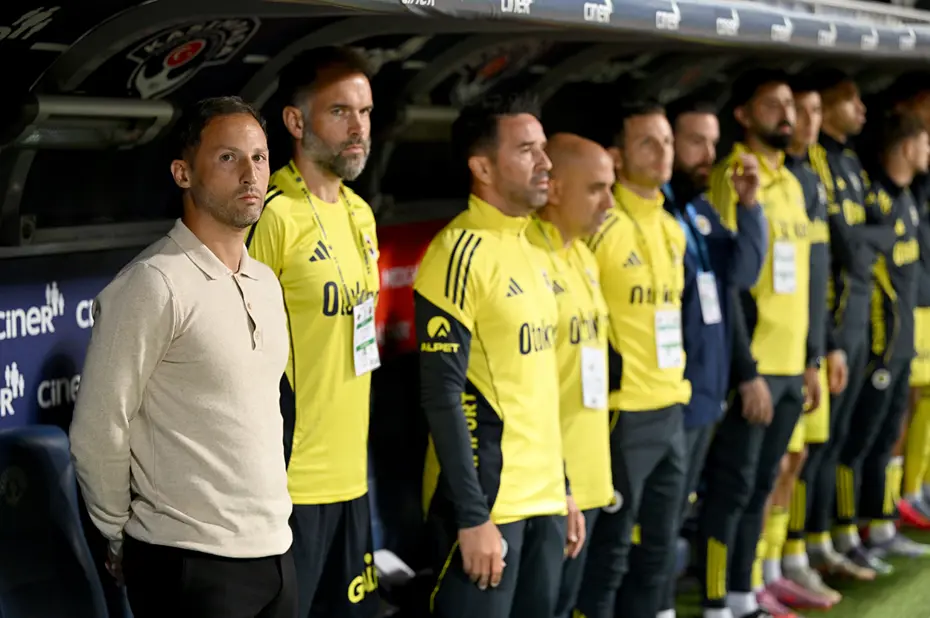 Fenerbahçe’de Tedesco Krizi: Sözleşmedeki Özel Madde 4 Milyon Euroyu Kurtardı