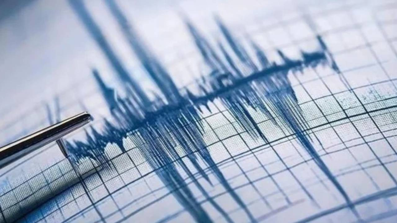 Vanuatu'da 6,4 Büyüklüğünde Deprem: Tsunami Uyarısı
