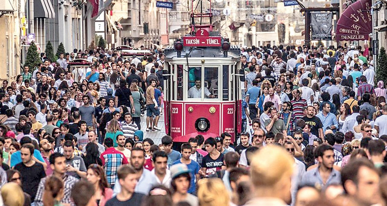 İstanbul'da Yaşam Giderleri Alarm Veriyor: Aylık Maliyet 100 Bin TL'ye Dayandı!