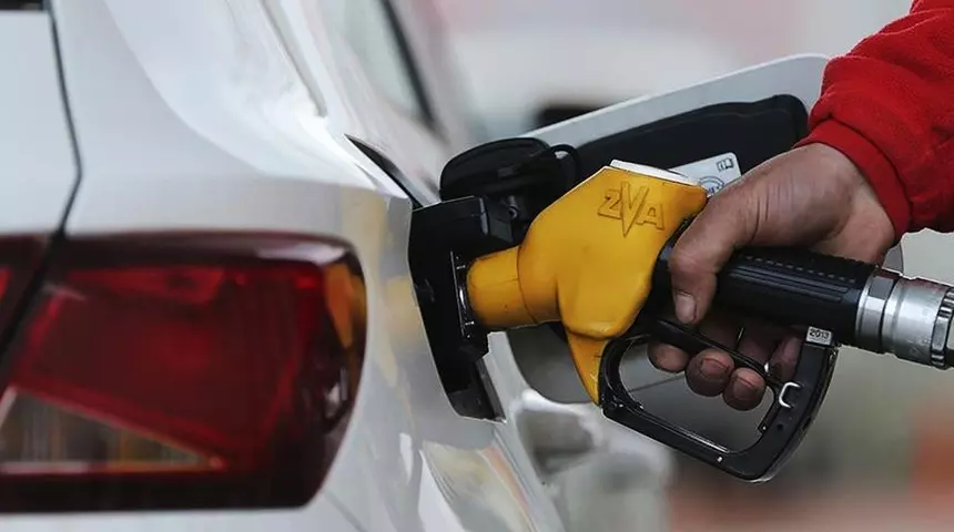Benzin ve motorine indirim geliyor: 7 Ekim 2025 güncel fiyatlar