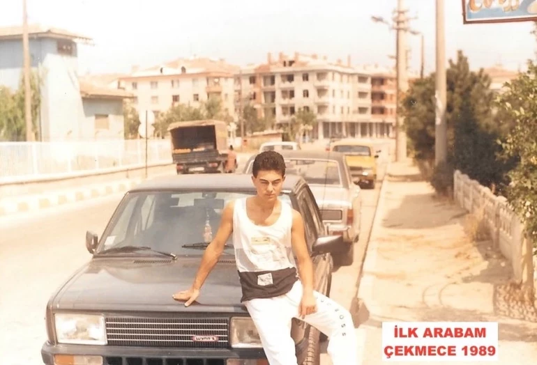 Ünlülerden nostalji yağmuru: Arşivden çıkan karelerle yıllara yolculuk