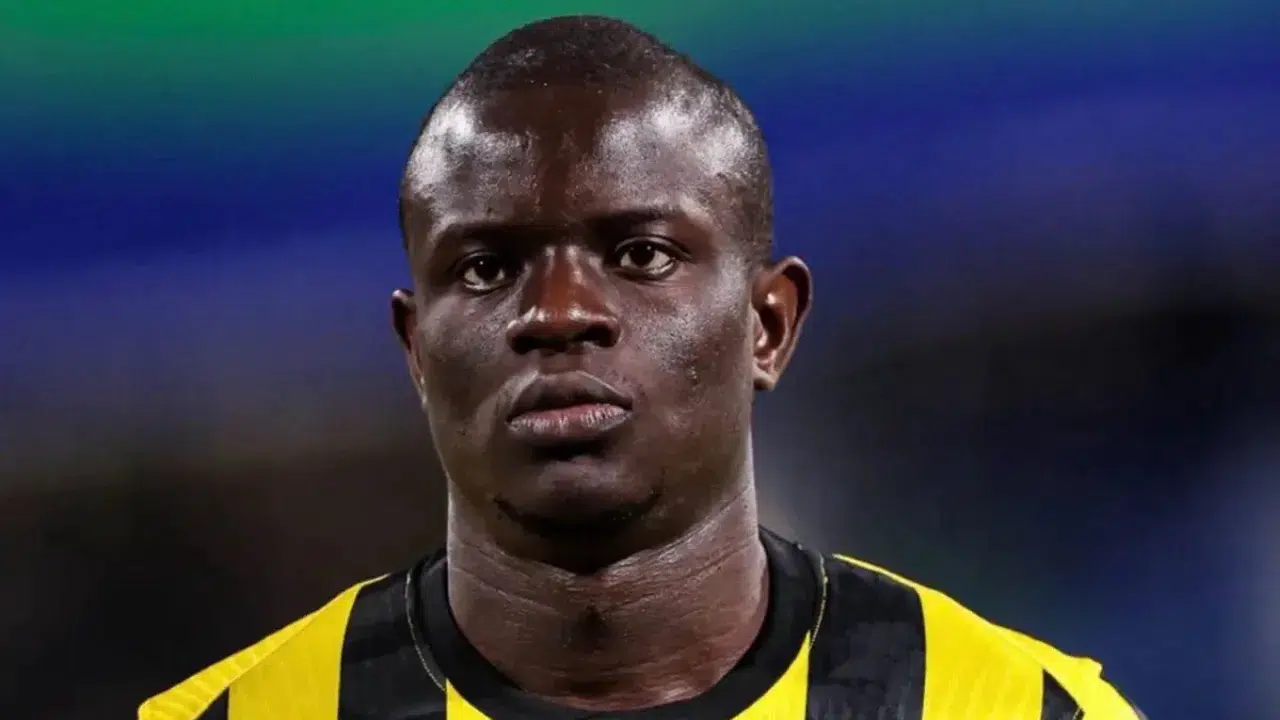 Fenerbahçe N’Golo Kante transferi için resmi onayı aldı