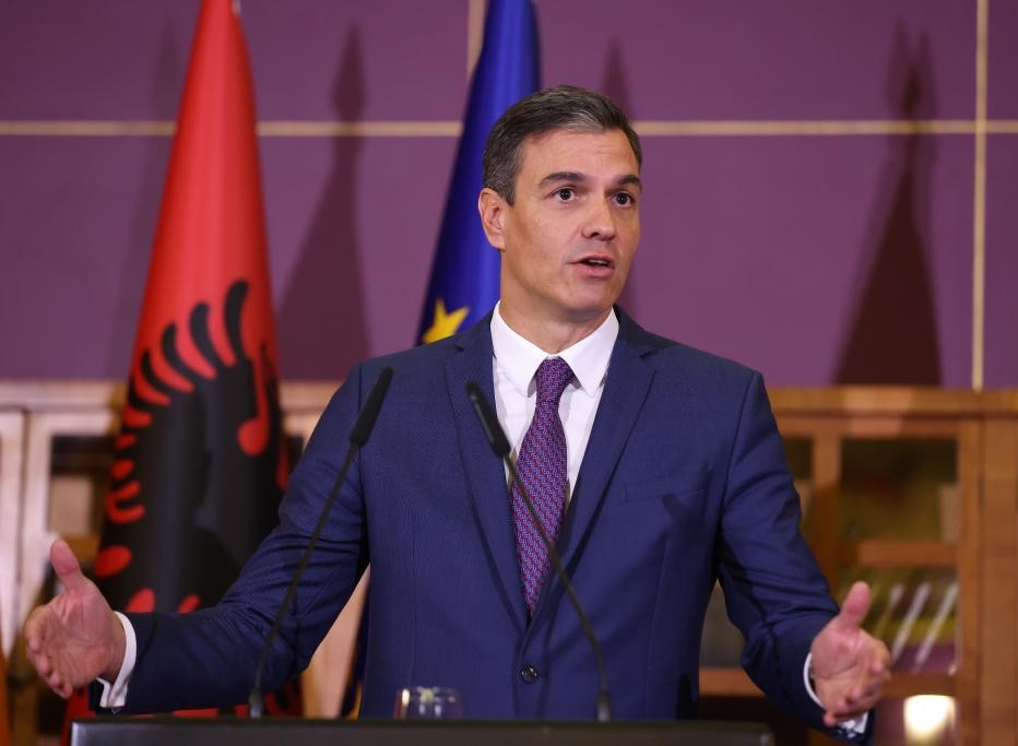 İspanya Başbakanı Pedro Sanchez: Savaş ve Uluslararası Hukukun İhlaline Hayır!