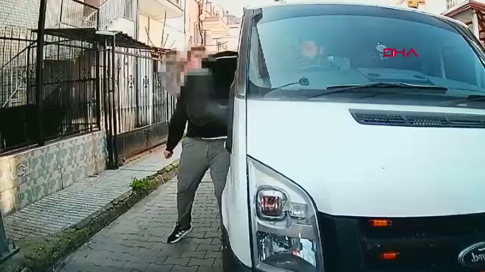 Aydın'da Trafik Tartışması: Sürücünün Kamyonete Yaptığı Saldırı Güvenlik Kamerasında