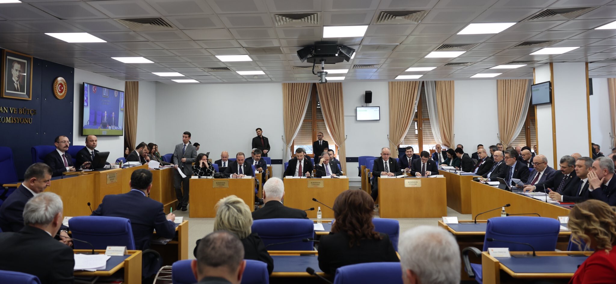 TBMM Plan ve Bütçe Komisyonu, Kanun Teklifini Görüşmek Üzere Toplandı