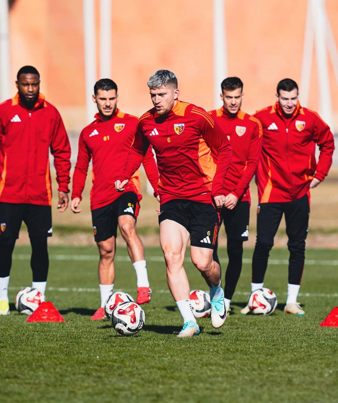 Zecorner Kayserispor, Trabzonspor Maçı İçin Hazırlıklarını Sürdürüyor