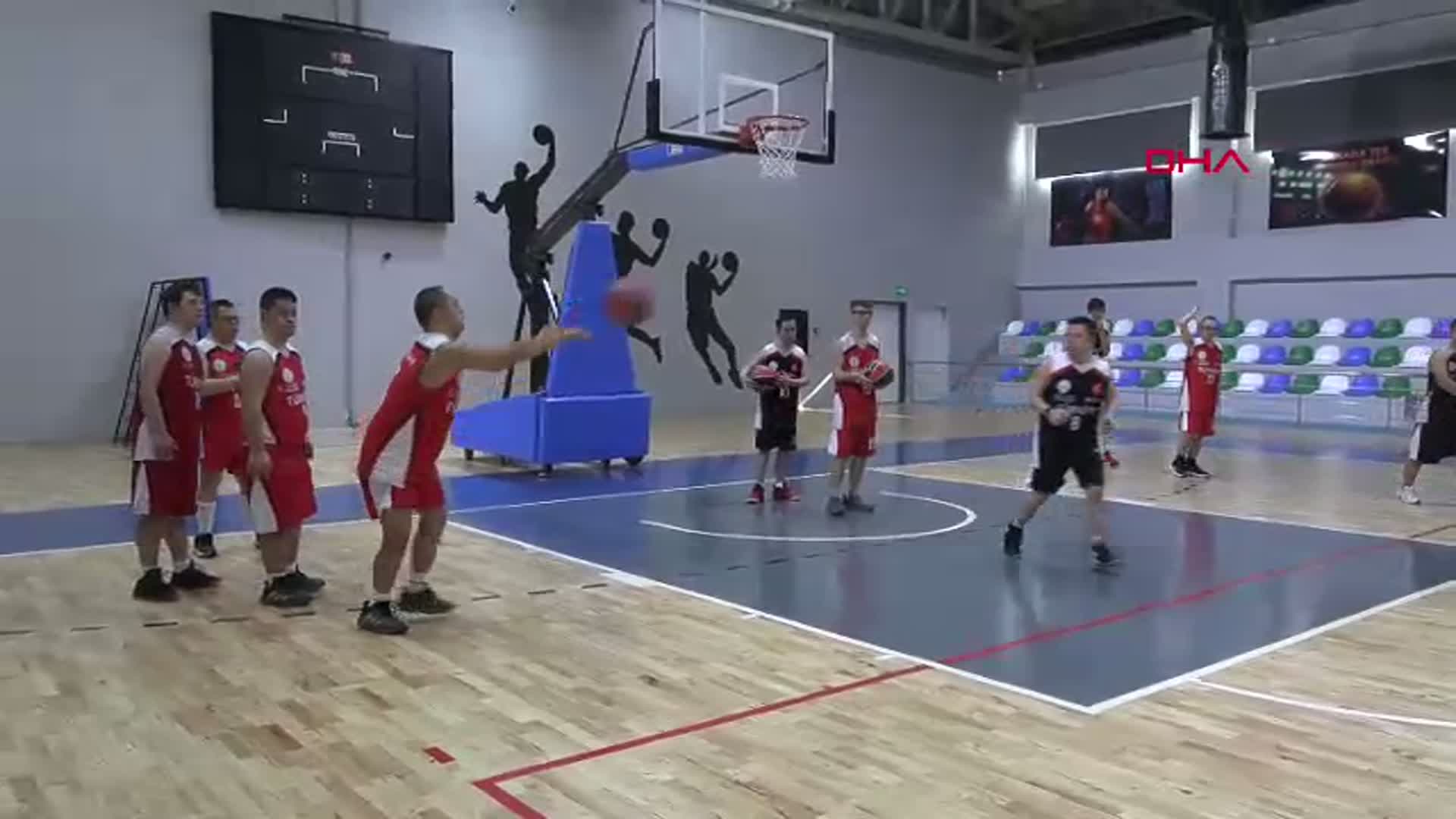 Down Sendromlular Basketbol Takımı Hazırlıklarını Sürdürüyor