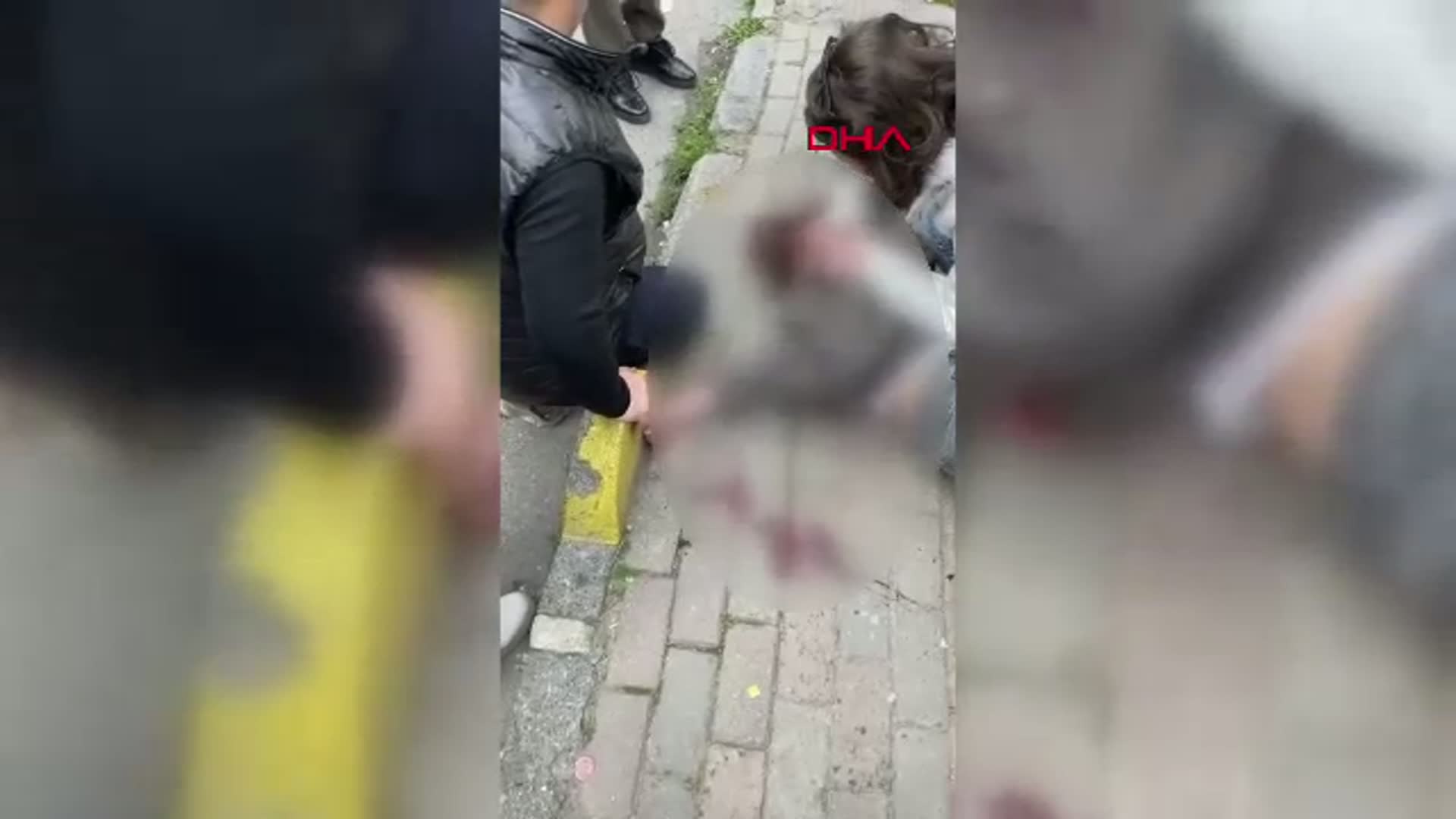 İstanbul Fatih'te Boşanma Aşamasındaki Kadın Sokak Ortasında Vuruldu