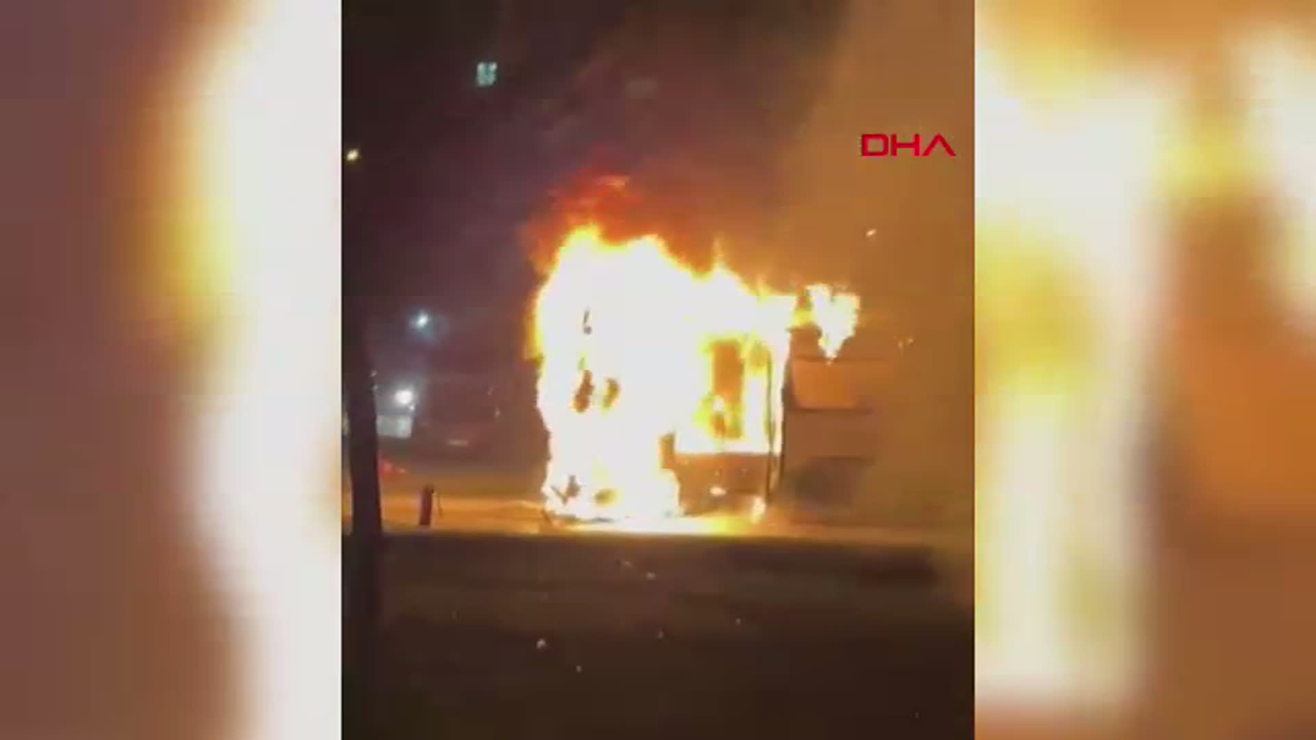 Kayseri'de Seyir Halindeki Özel Halk Otobüsü Alev Alev Yandı