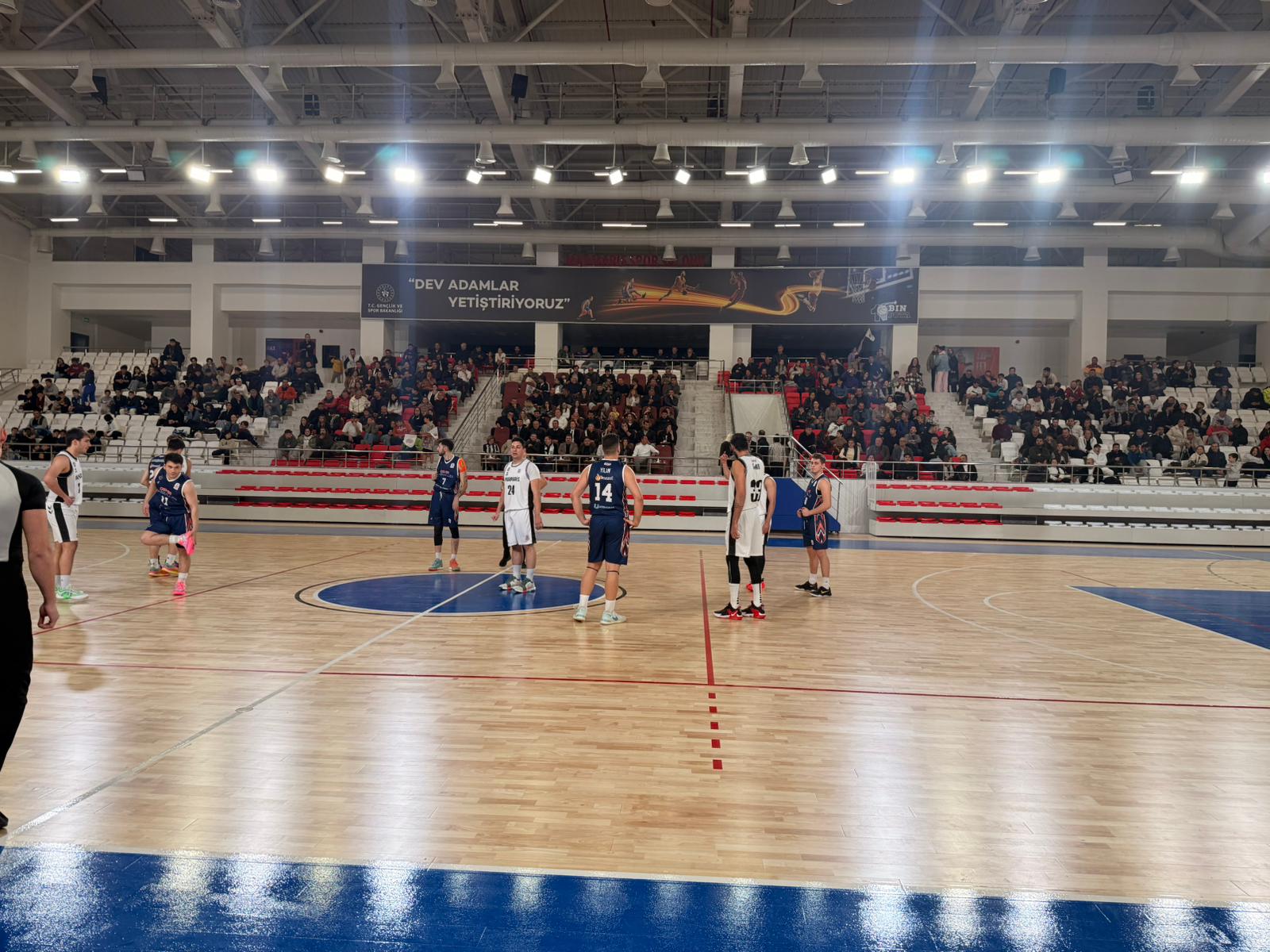 Marmaris'te Avrupa Standartlarında Yeni Spor Salonu Açıldı