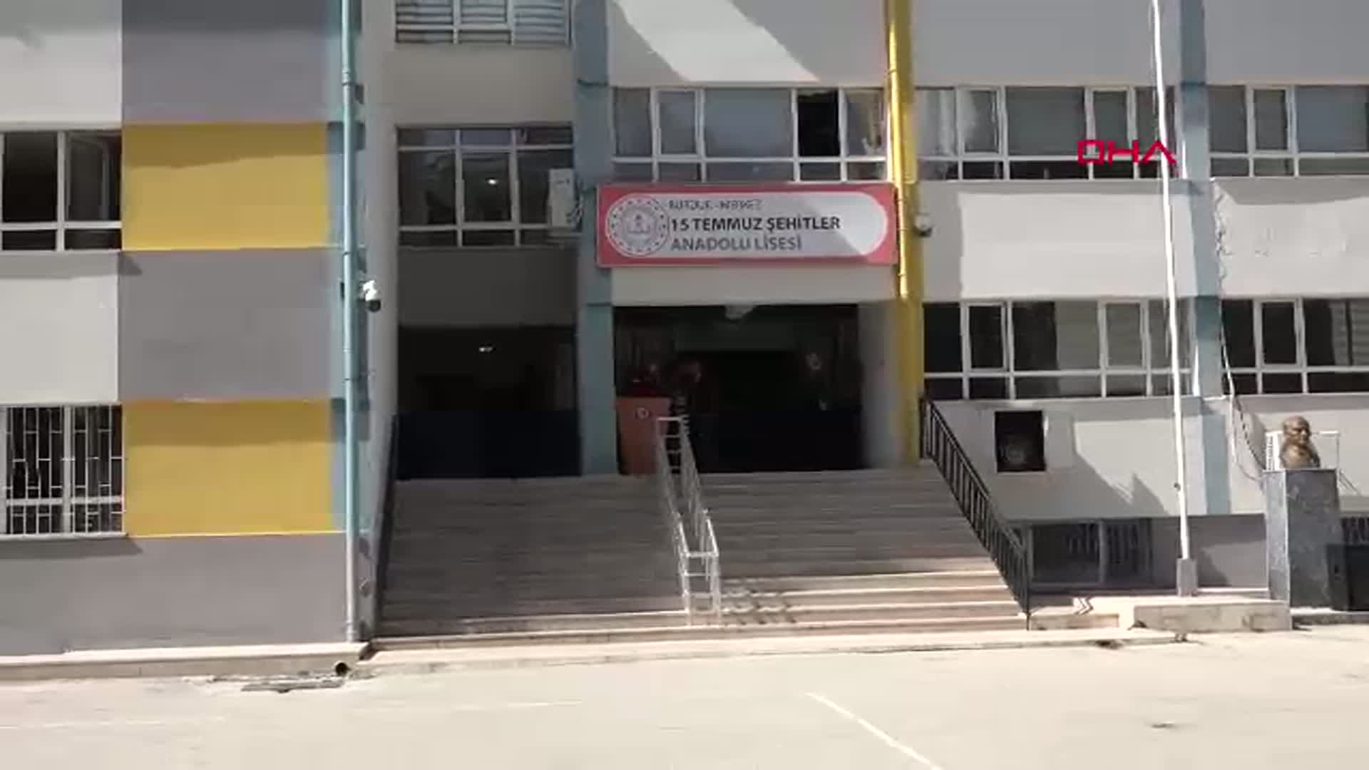 Burdur'da Liselerde Deprem Tatbikatı Gerçekleştirildi