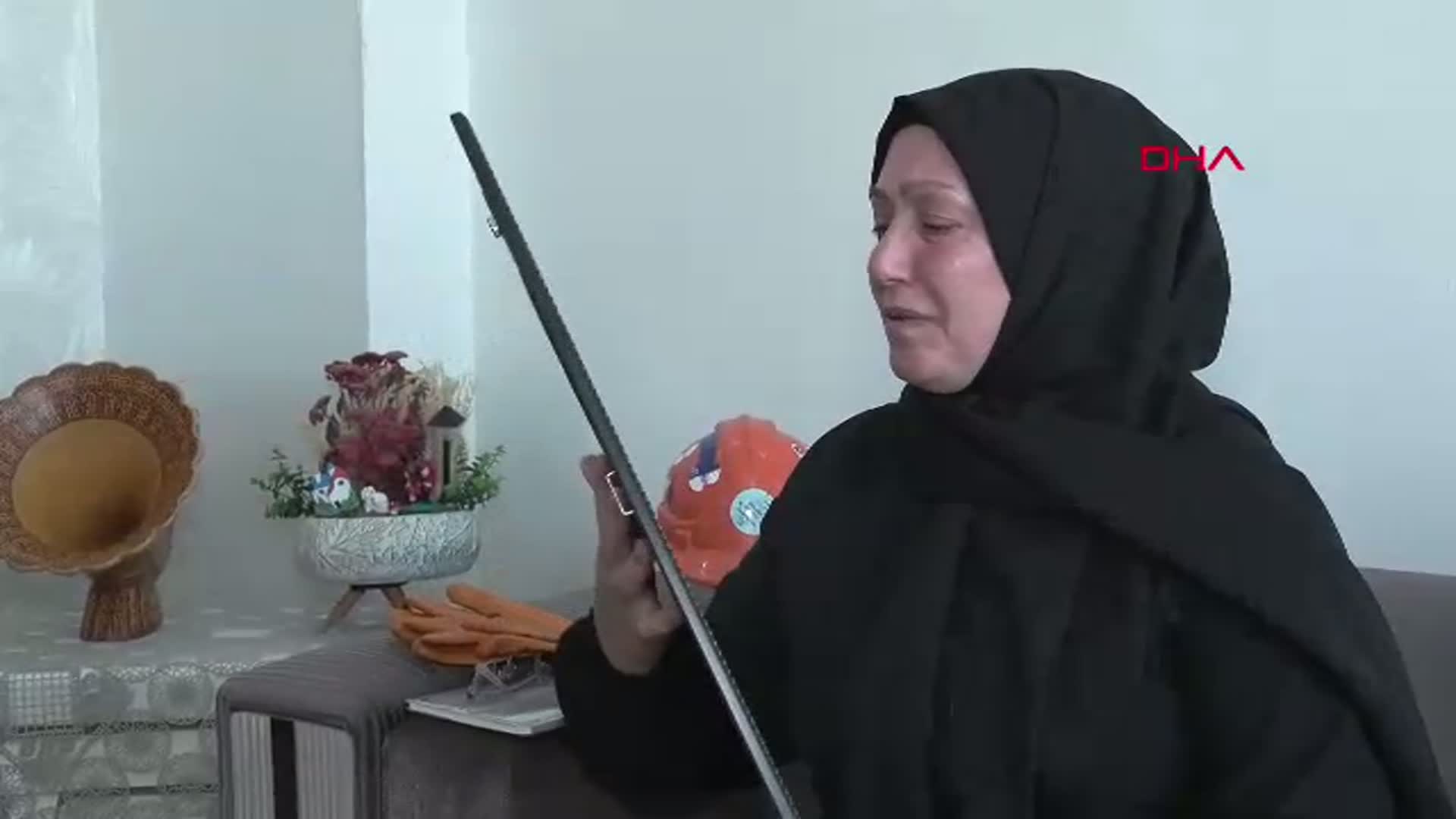 Adana'da 8 Bıçak Darbesiyle Hayatını Kaybeden Genç İçin Dava Ertelendi