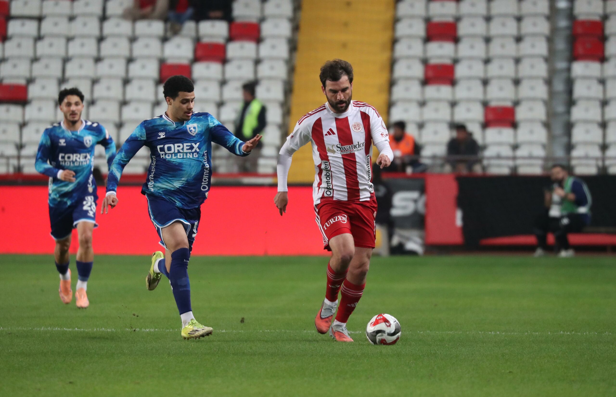 Hesap.com Antalyaspor, Ziraat Türkiye Kupası'na Puan Alamadan Veda Etti