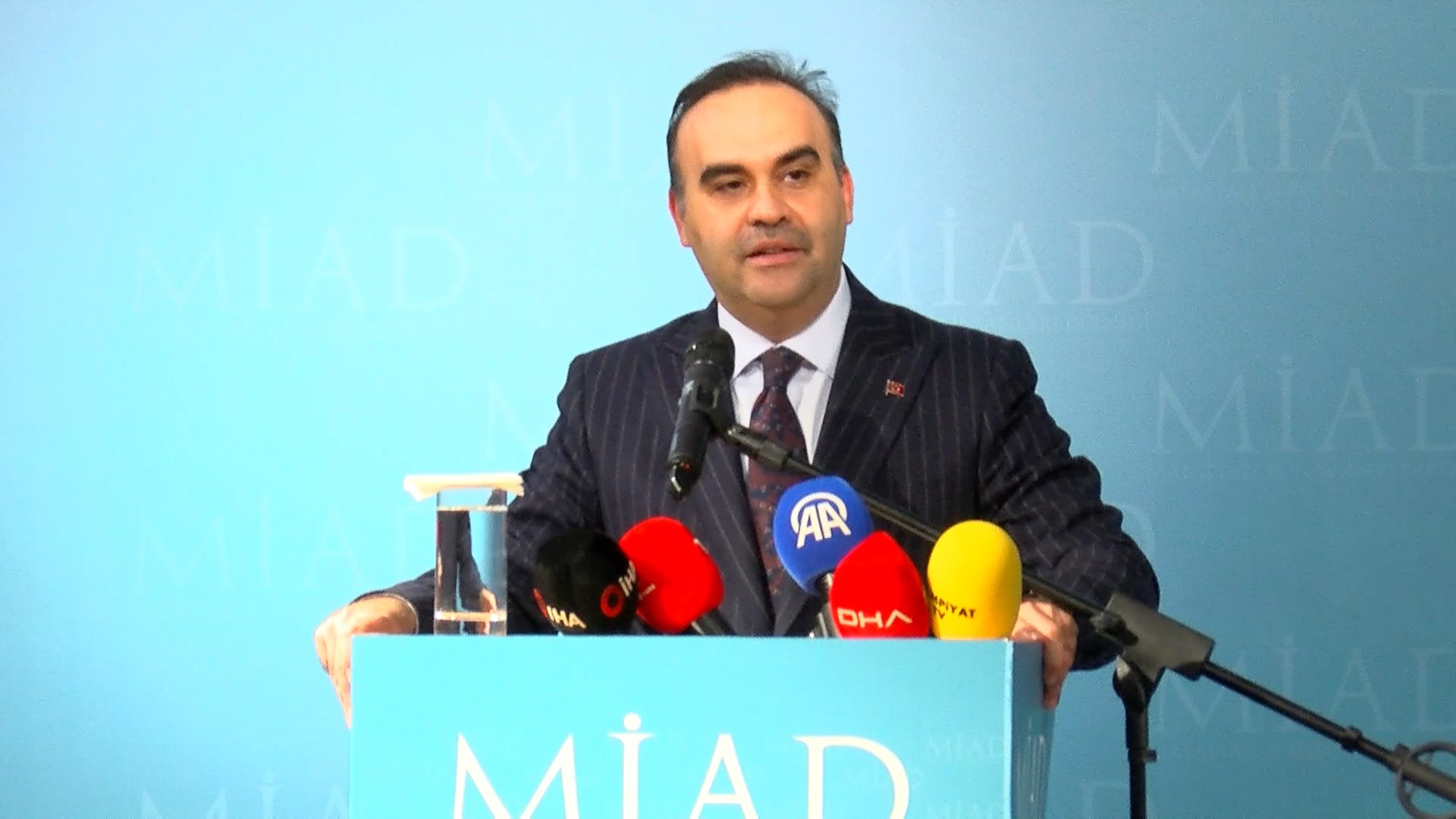 Bakan Kacır: Güçlü Olmadan Masada Etkili Olamazsınız