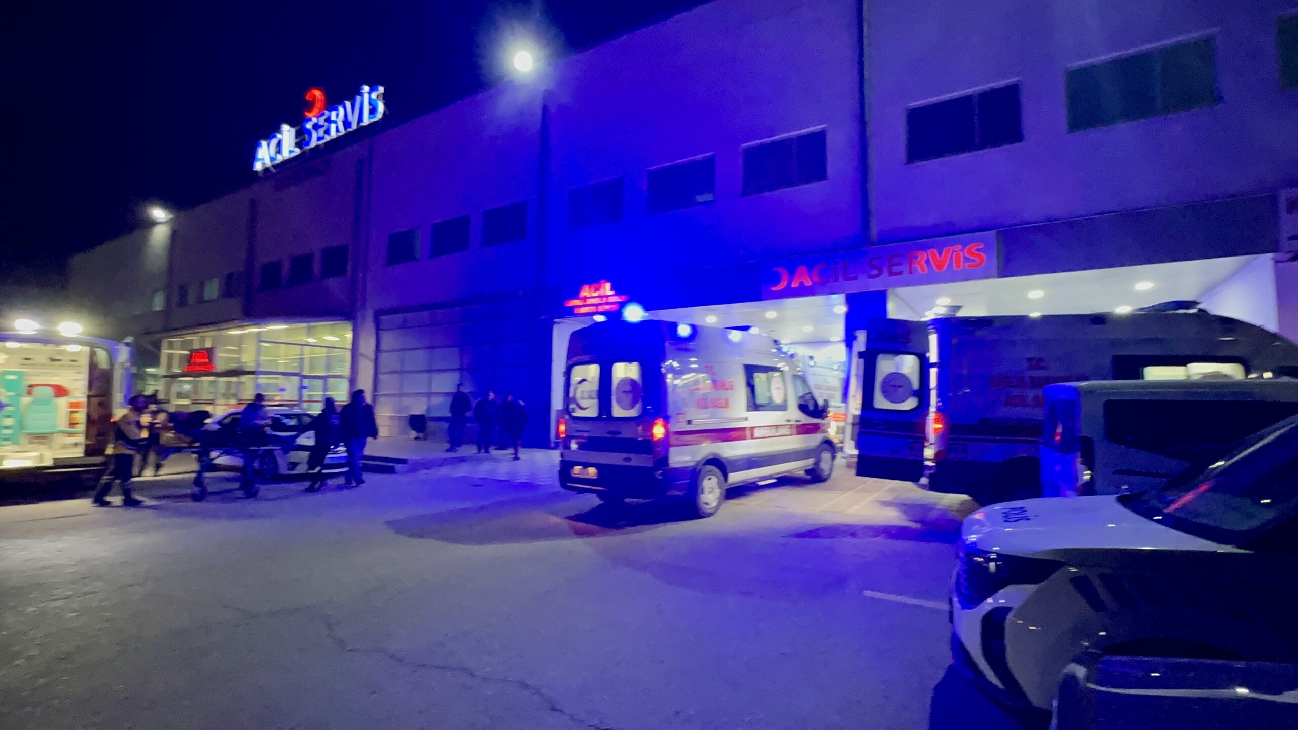 Malatya'da Bıçaklı Kavga: 1 Ağır Yaralı, 5 Kişi Hastaneye Kaldırıldı