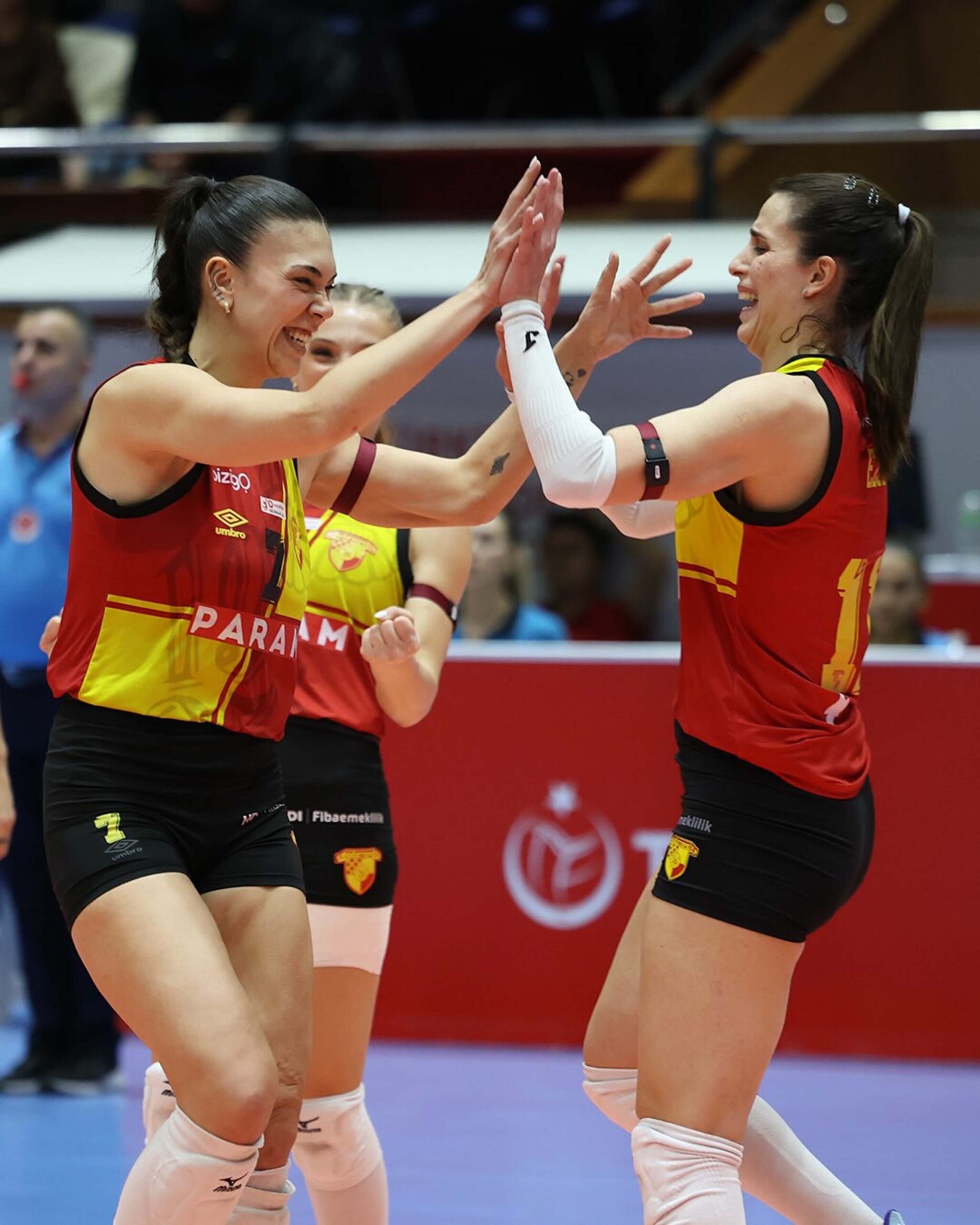 Göztepe, Fenerbahçe'yi Ağırlıyor