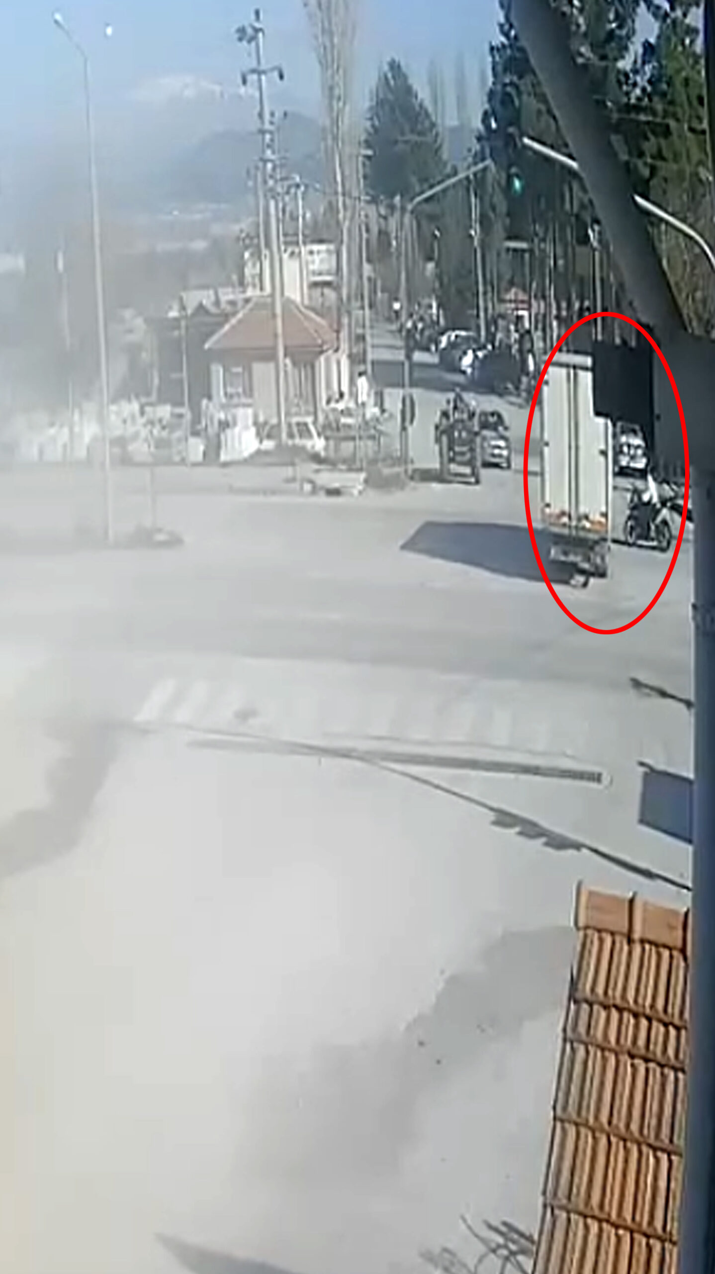 Gölhisar'da Motosiklet Kazası: Goncagül Kara Hayatını Kaybetti