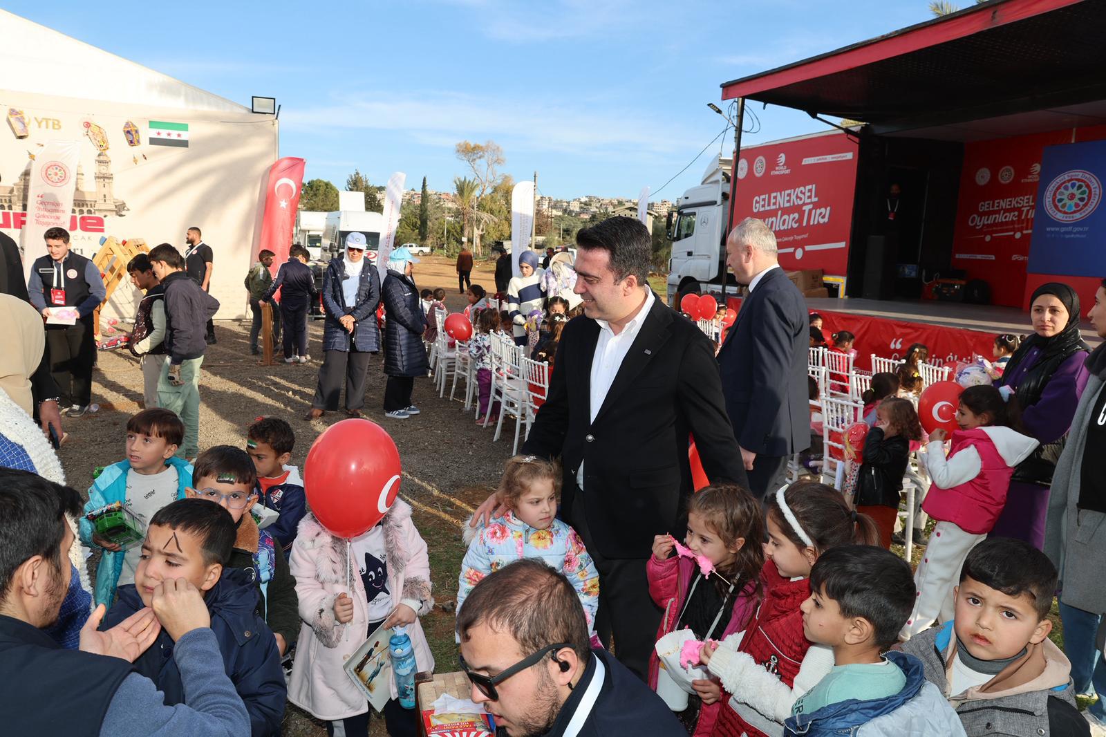 YTB, Bayırbucak'ta 500 Kişilik Kardeşlik İftarı Düzenledi