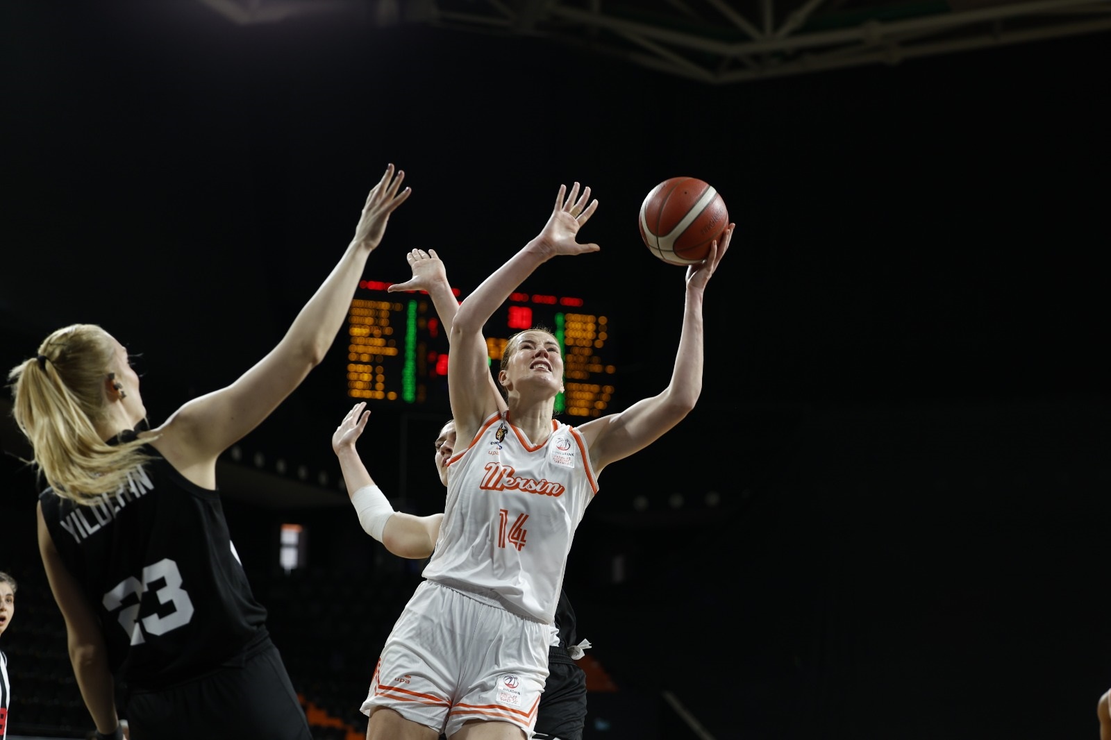 ÇBK Mersin, Beşiktaş BOA'yı 91-83 Yenerek Seride Öne Geçti