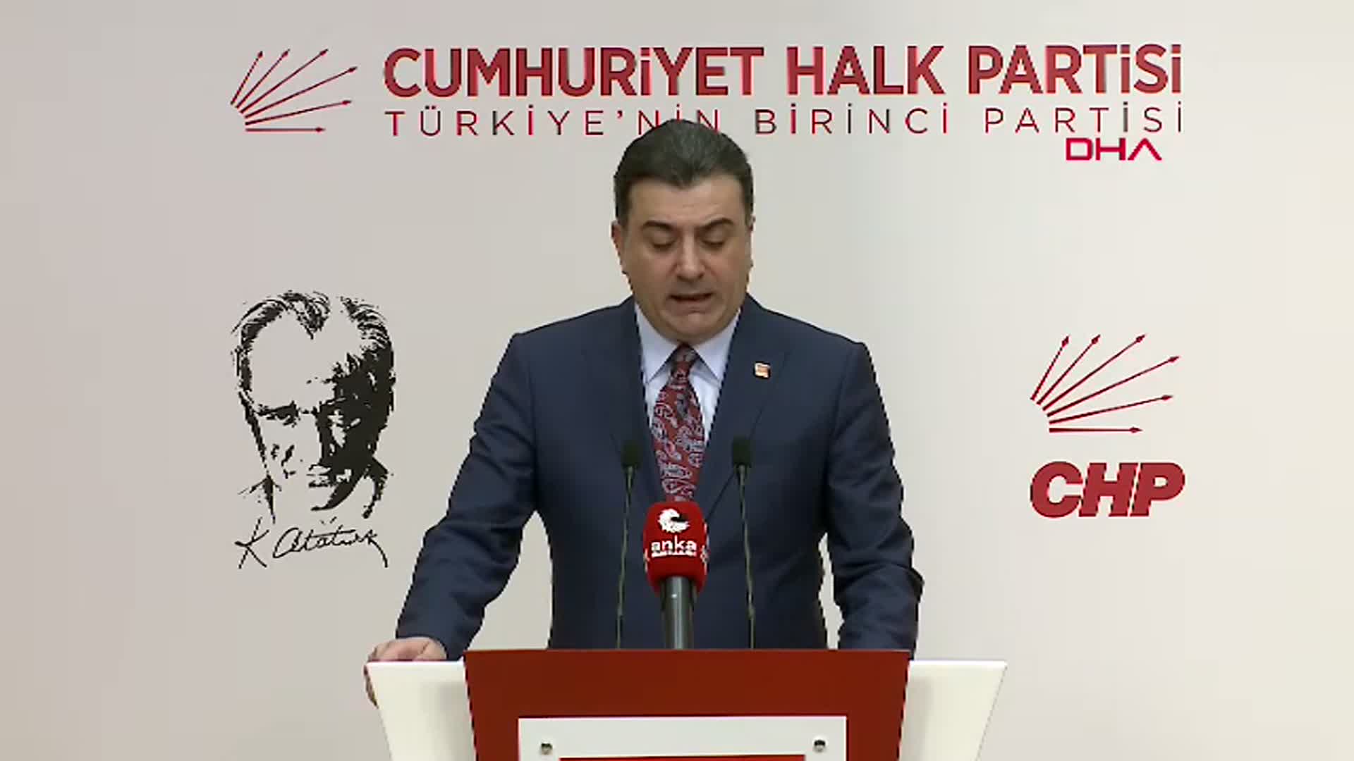 CHP’li Zeynel Emre: Duruşma Salonuna Yakın Dayanışma Merkezi Kuruyoruz