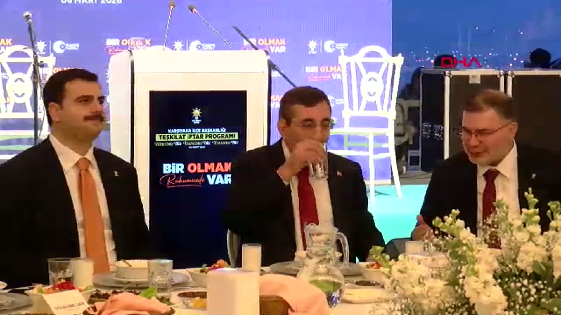 Cevdet Yılmaz: İzmir'deki Sosyal Konut Projeleri ile Toplumumuza Katkı Sağlıyoruz