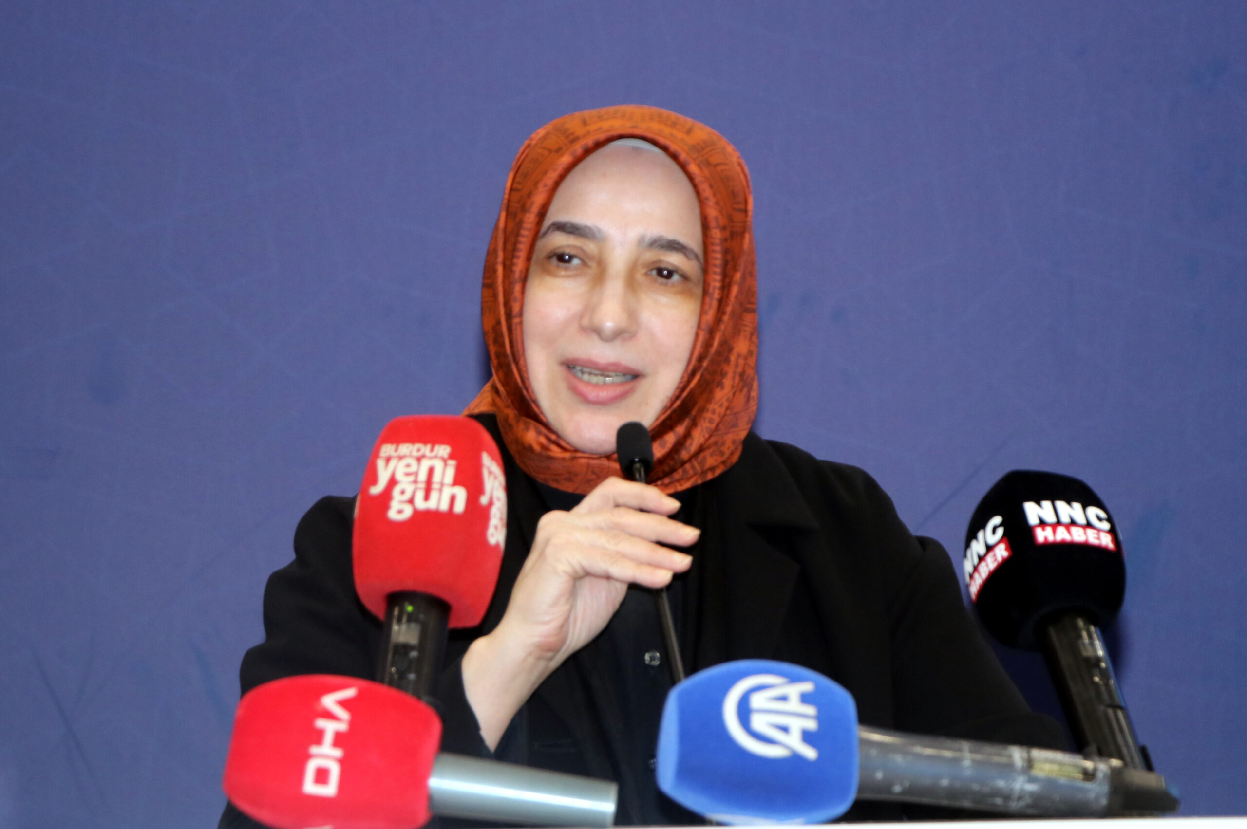 Özlem Zengin: Hukukun Ayaklar Altında Olması Endişe Verici