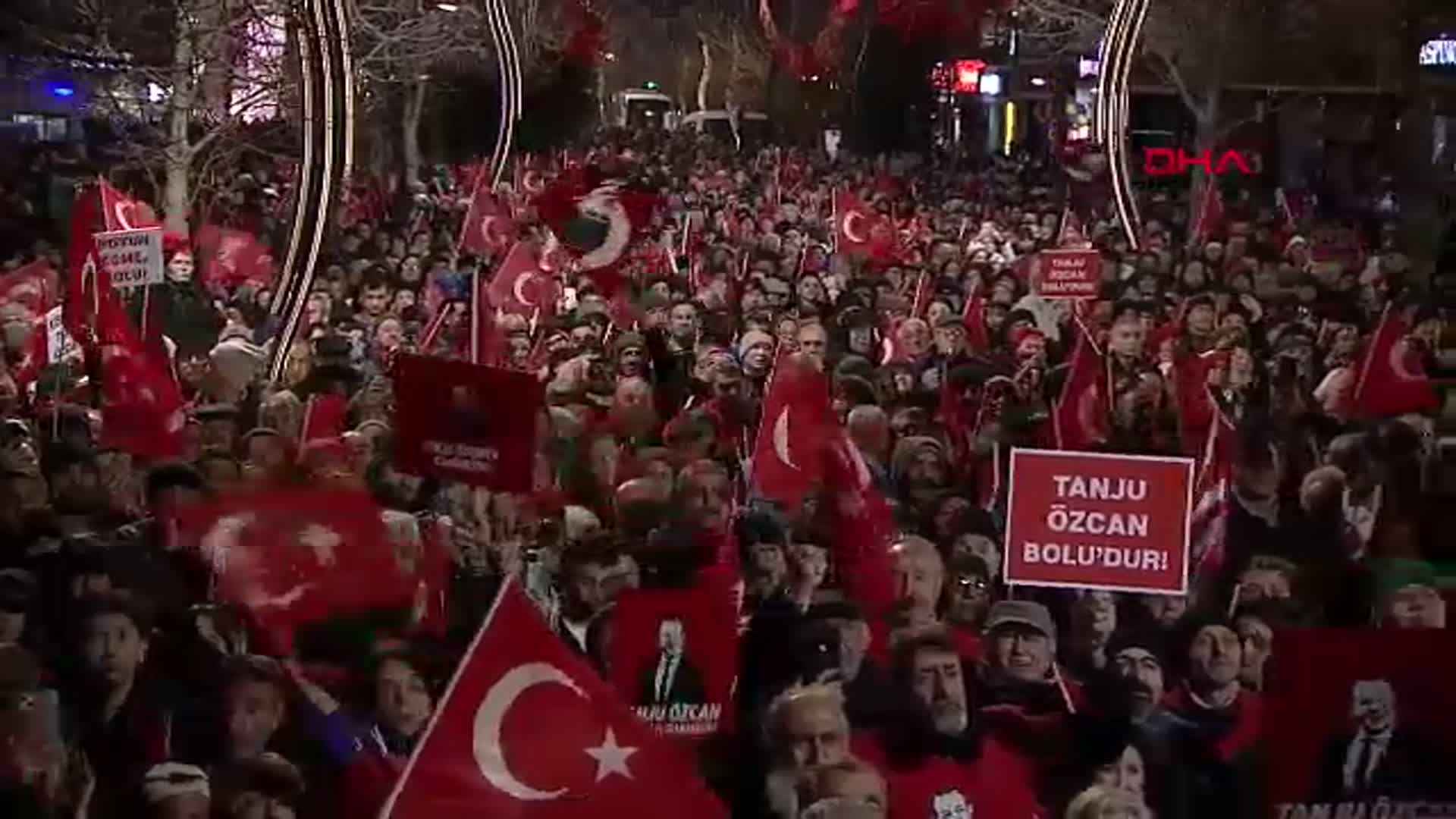 Özgür Özel'den Tanju Özcan'a Destek: 'Hapiste Olmasının Kime Yararı Var?'