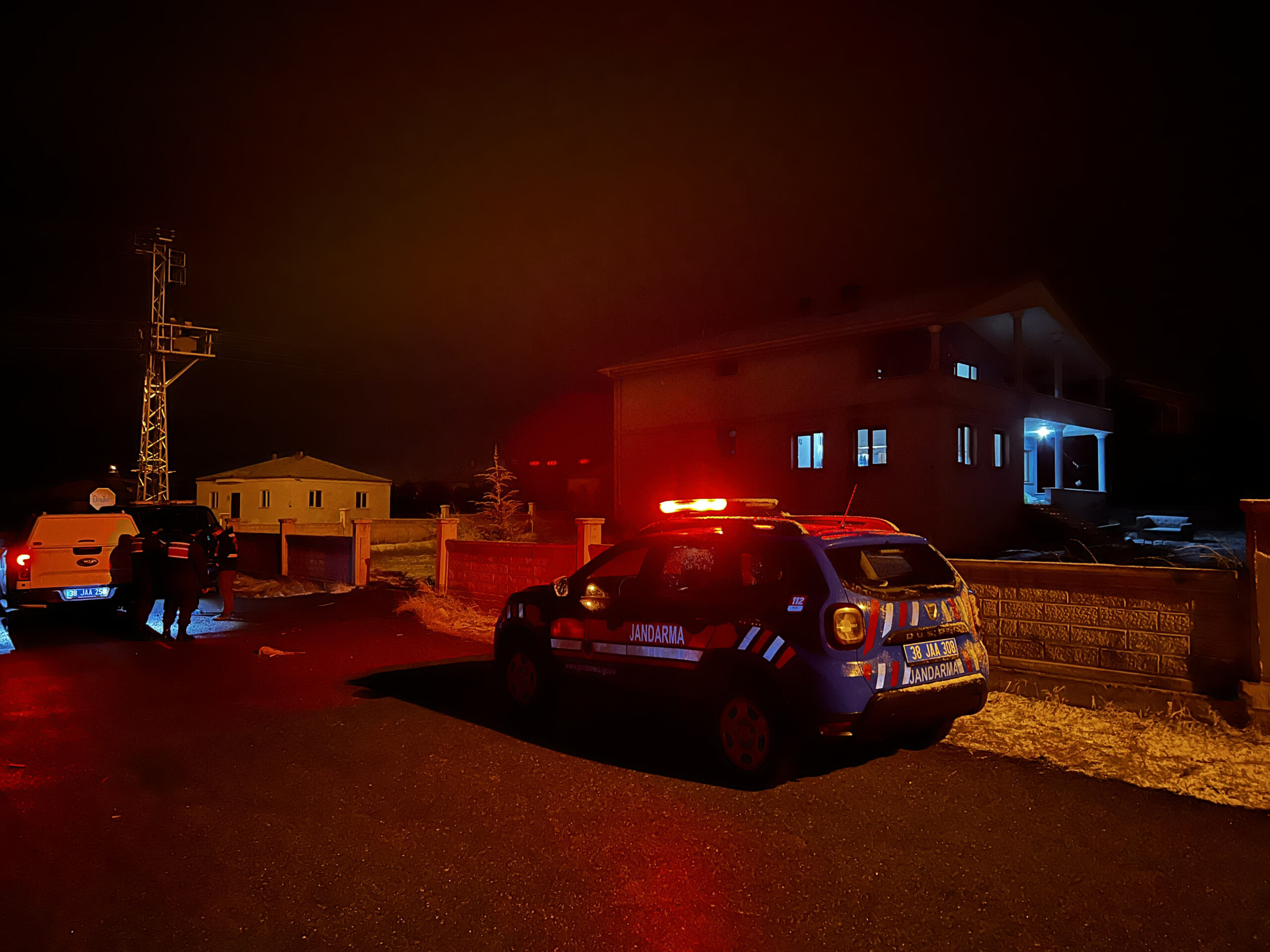 Kayseri'de Aileler Arasında Silahlı Çatışma: 1 Ölü, 2 Yaralı