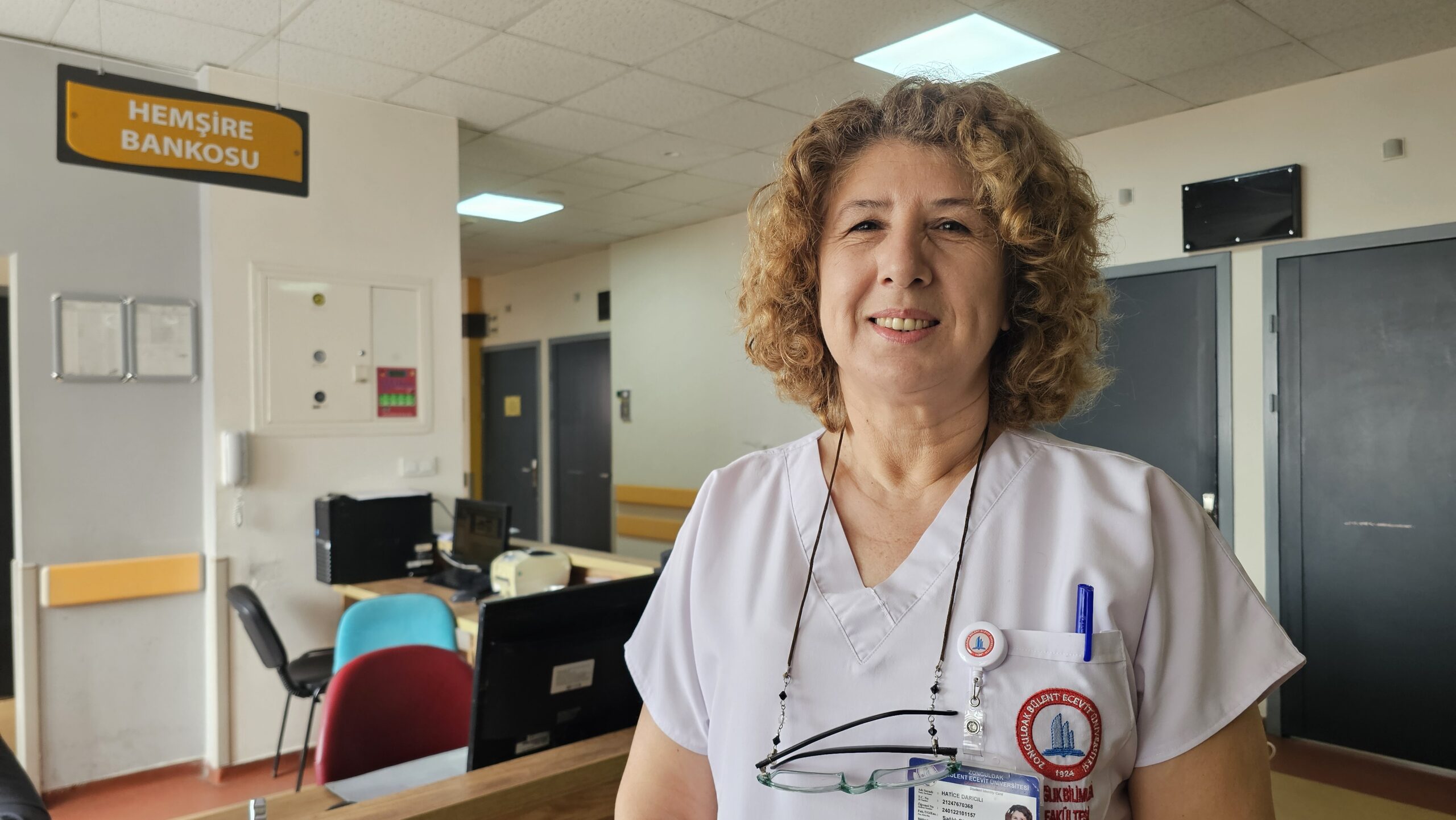 50 Yaşında Üniversiteye Başlayan Kadın, 30 Yıl Sonra Hayallerine Dönüyor