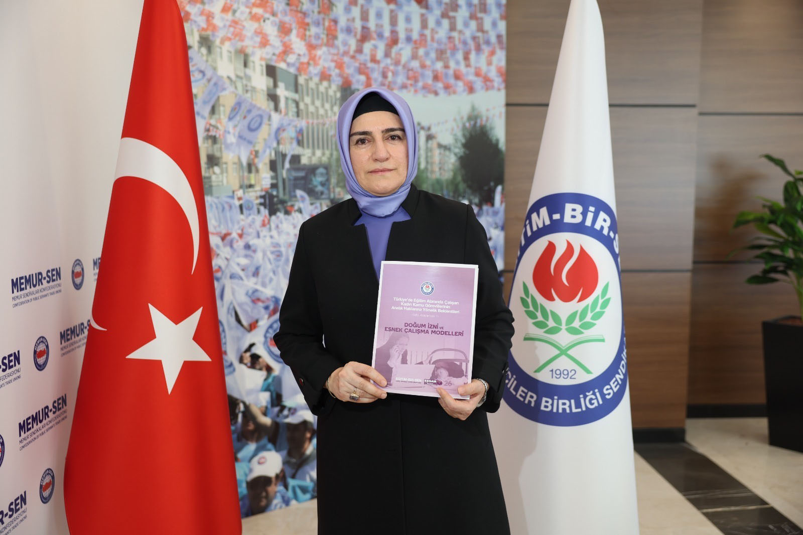 Eğitim-Bir-Sen'den Kadınlara Özel Çalışma Süresi Önerisi
