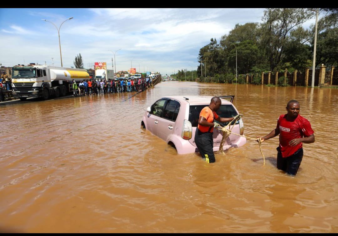Kenya'da Şiddetli Yağışlar Sel Felaketine Neden Oldu: 23 Kişi Hayatını Kaybetti