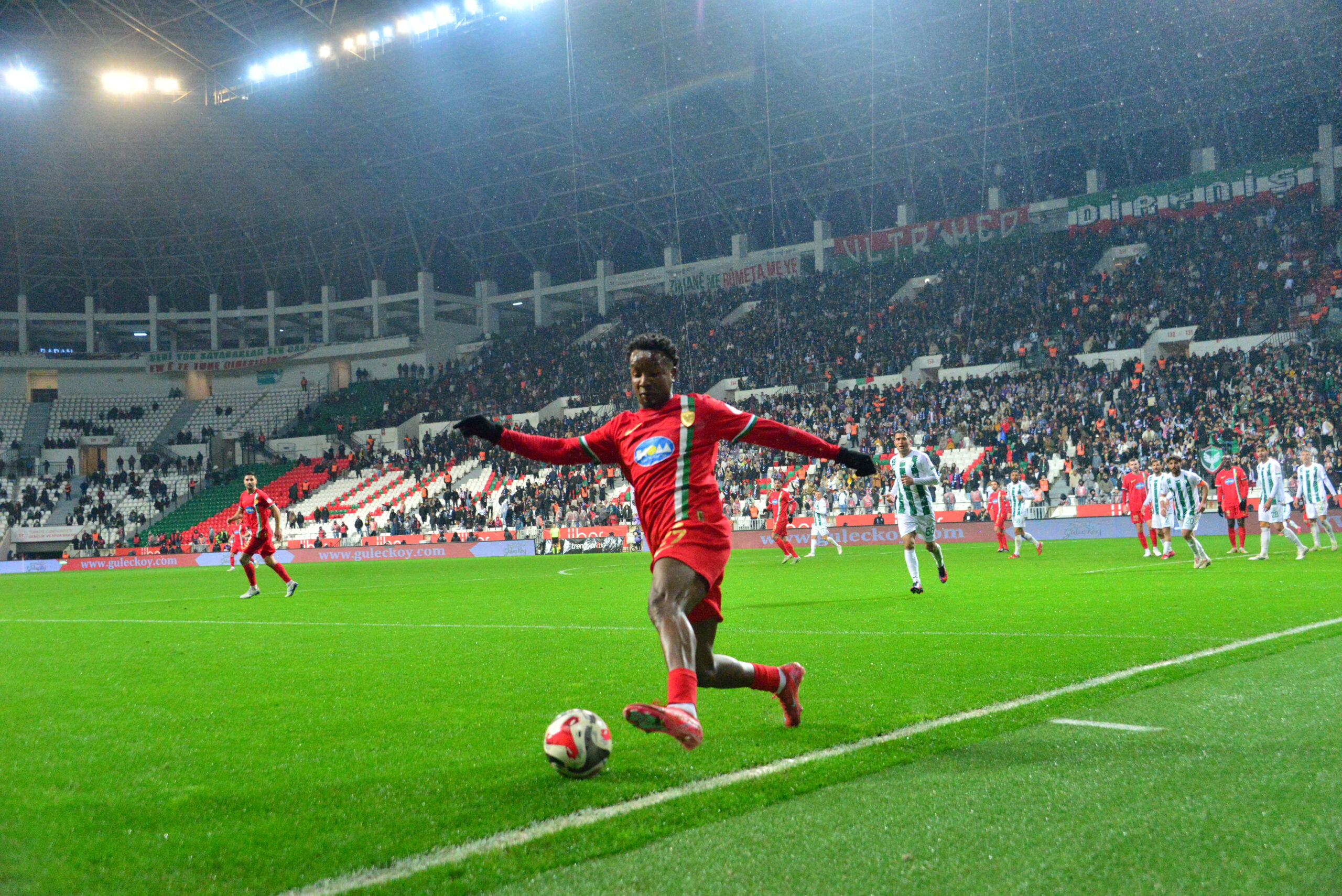 Amed Sportif Faaliyetler, Serikspor'u 1-0 ile Geçti
