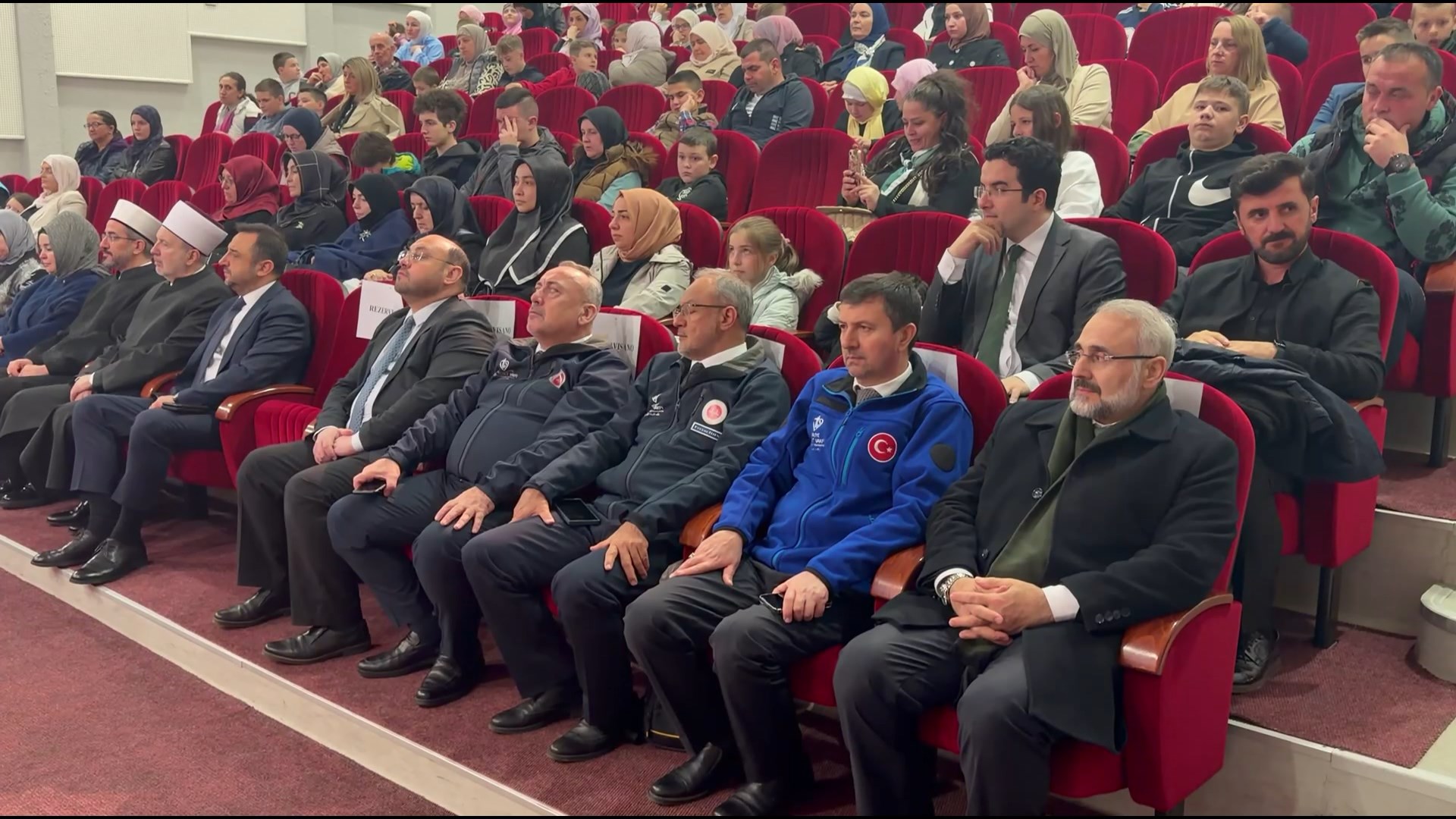 Cumhurbaşkanı Erdoğan'ın 'Daha Adil Bir Dünya Mümkün' Kitabı Boşnakça'ya Çevrildi
