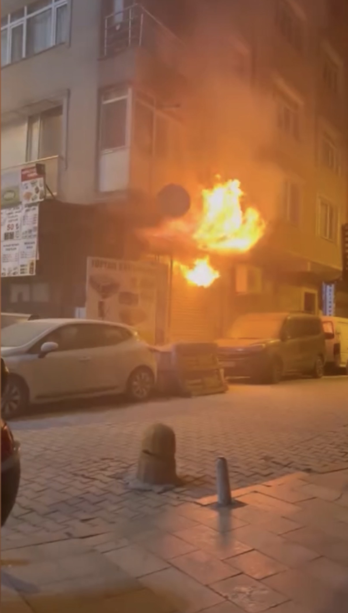 Kağıthane'de Yangın ve Patlama: İş Yeri Sahibi Zararını Açıkladı