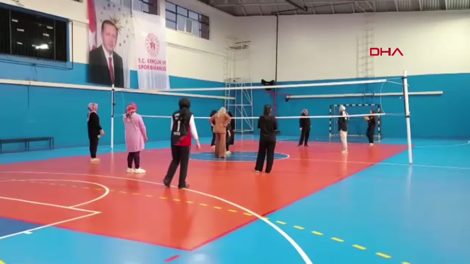 Aksaray'da Kadınların Sosyalleşmesine Destek: Tomris Hatun Voleybol Takımı