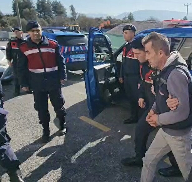 Kadınlar Günü'nde Trajik Olay: Eşini Bıçaklayarak Öldürdü