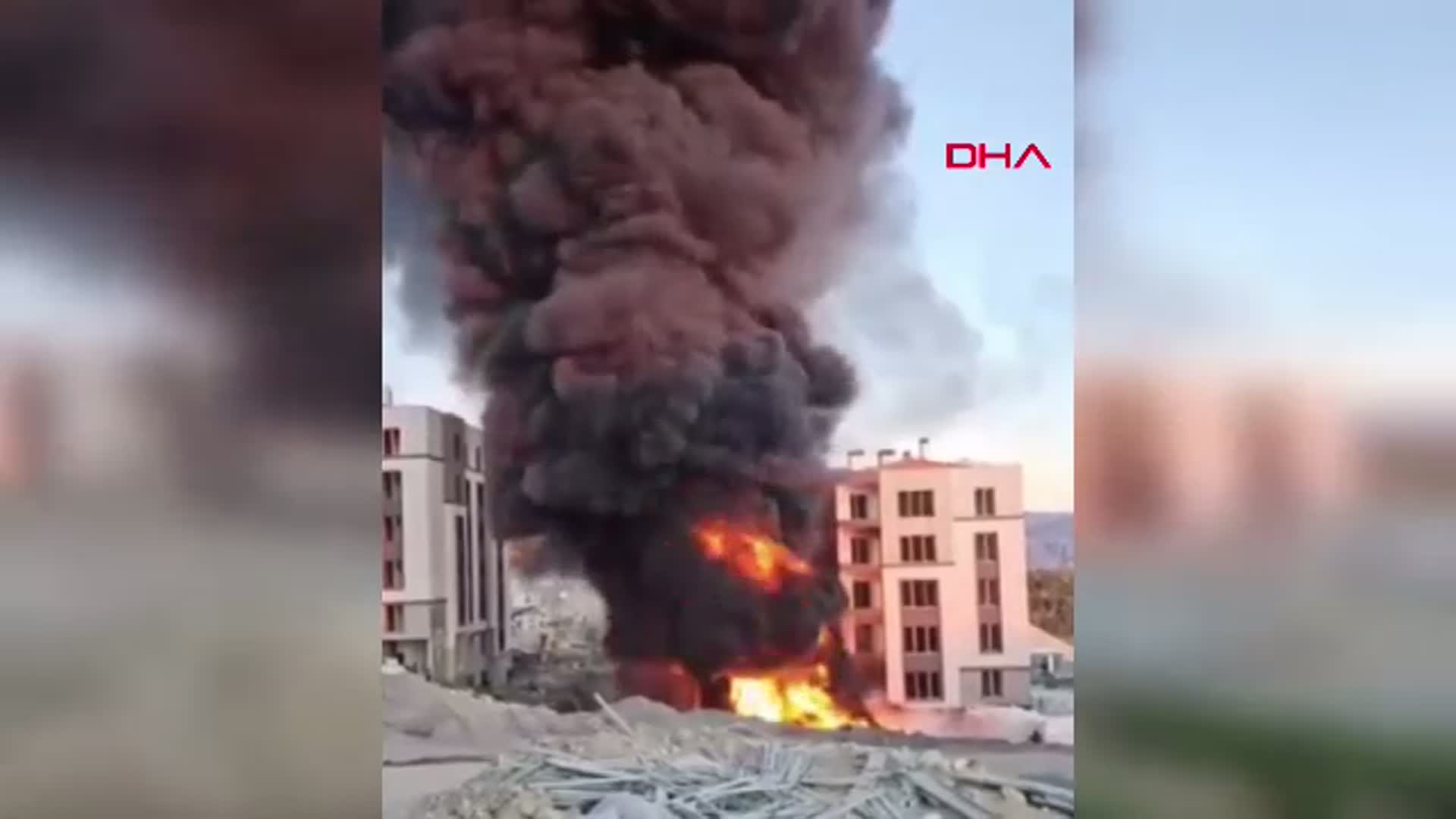 Hatay'da İnşaat Alanında Yangın Paniği