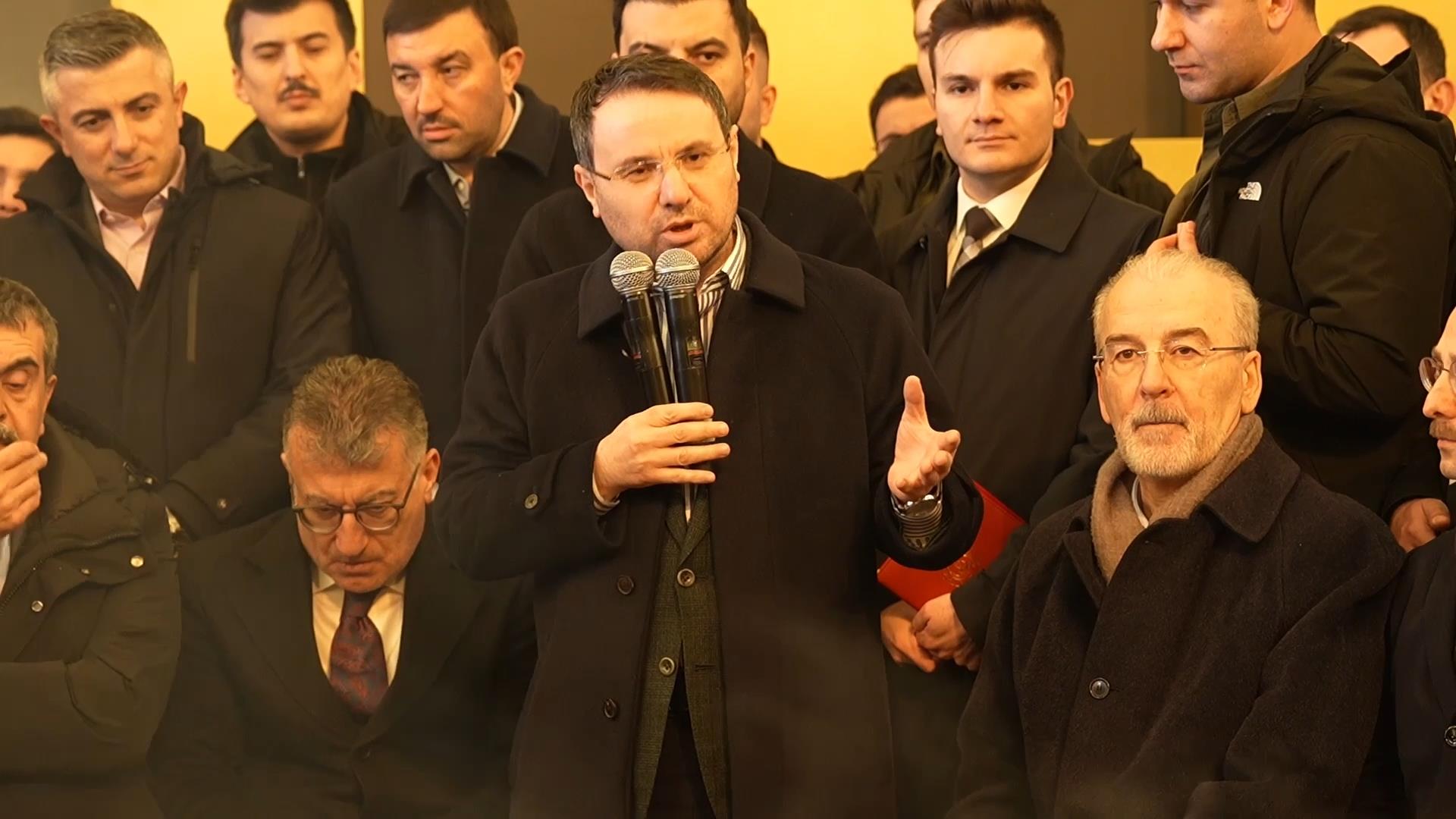 Bakan Gürlek'ten Gençlere Birlik Mesajı: Tek Yumruk, Tek Ses, Tek Nefes Olmalıyız