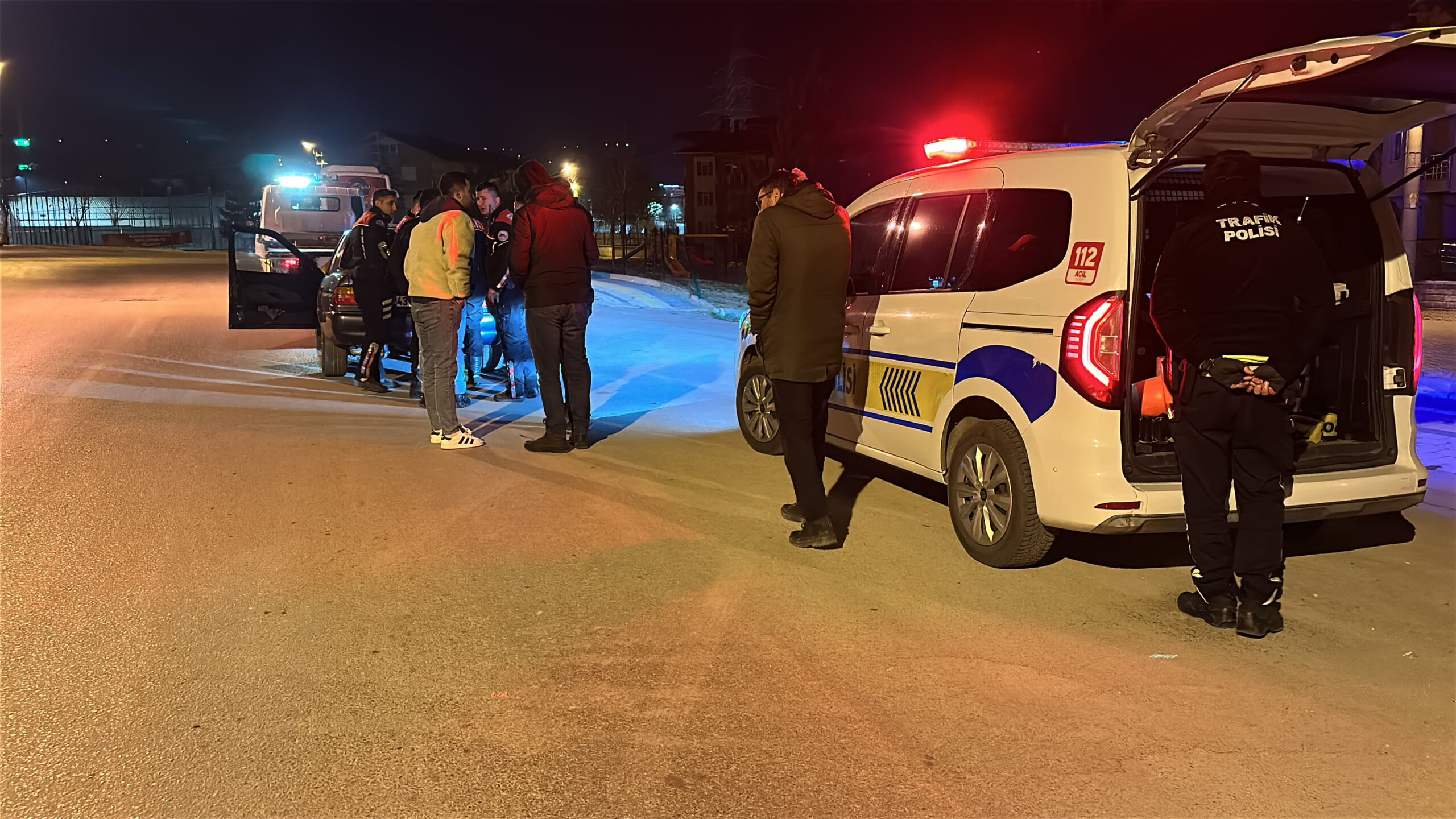 Kütahya'da Polisten Kaçan Sürücü, Cezaevi Firarisini Taşıyordu