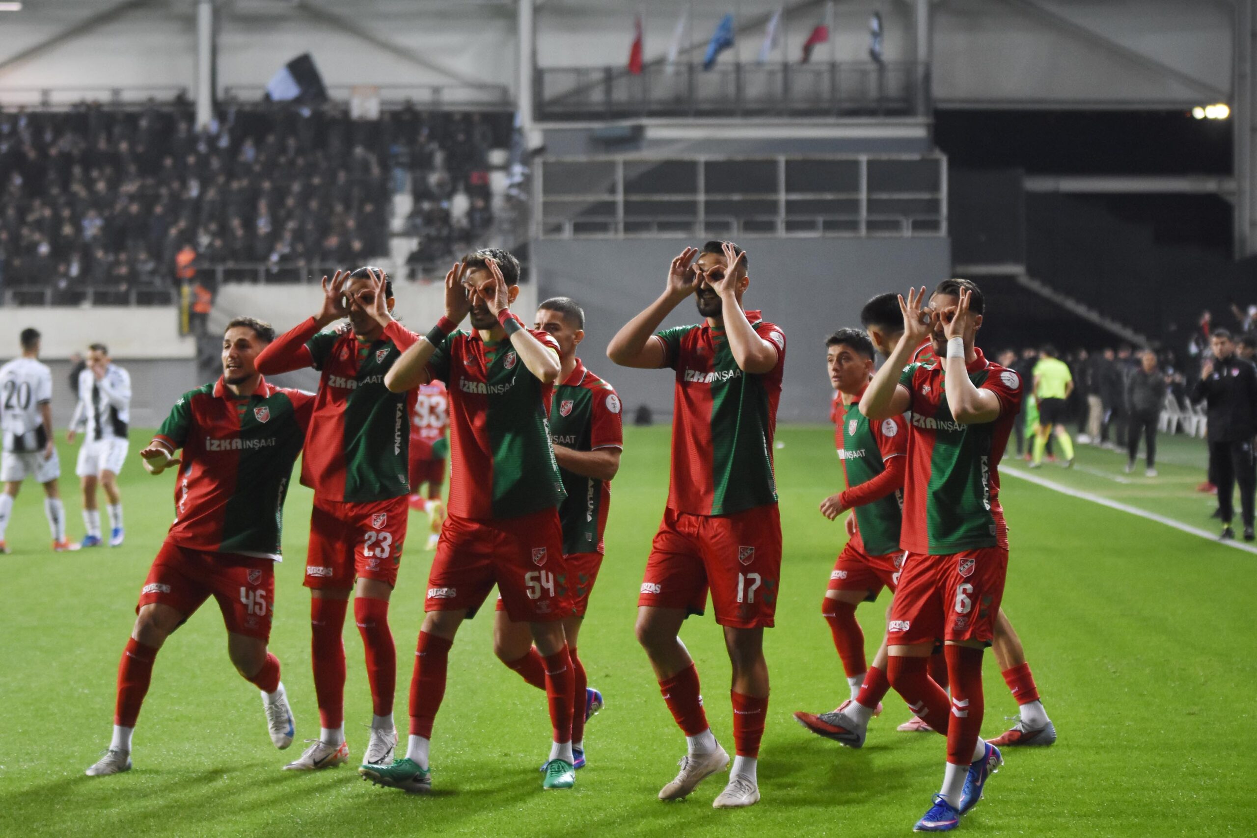 Karşıyaka'nın Zorlu Sınavı: Ayvalıkgücü Belediyespor ile Karşılaşacak