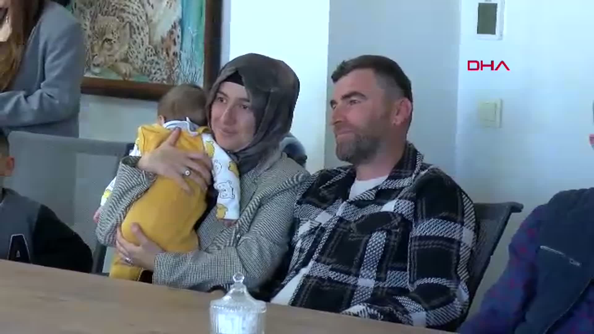 Antalya'da 10 Çocuk Koruyucu Ailelerle Yeni Bir Hayata Başladı