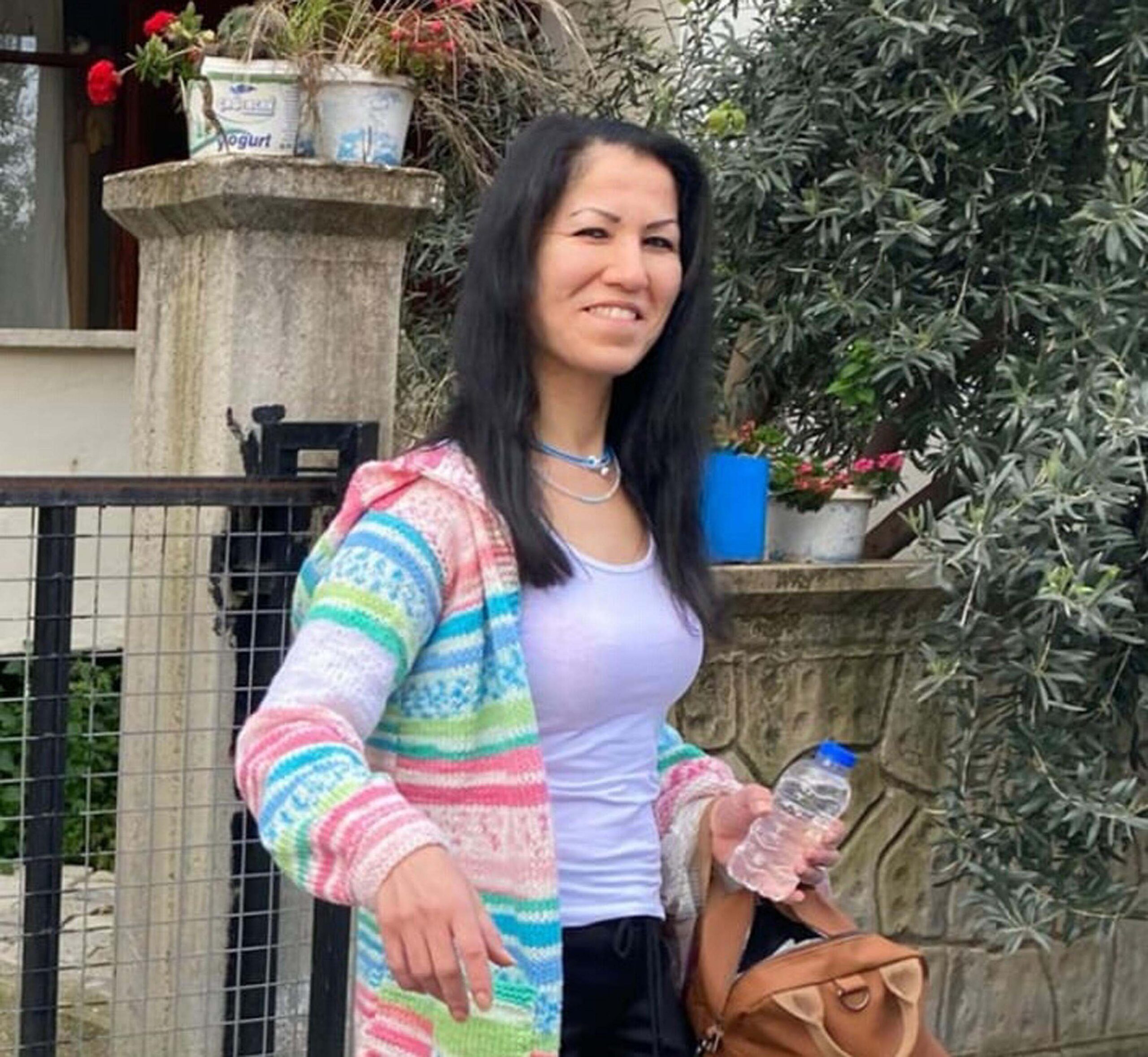 Kadınlar, Sermin Bacak'ın Tabutunu Taşıdı