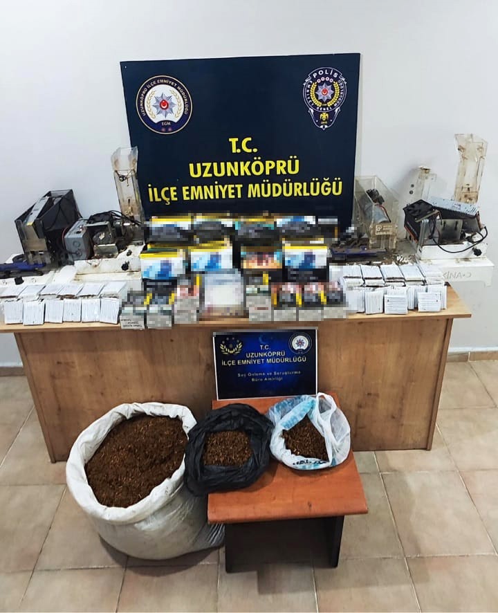 Edirne'de Kaçak Tütün ve Makaron Operasyonu