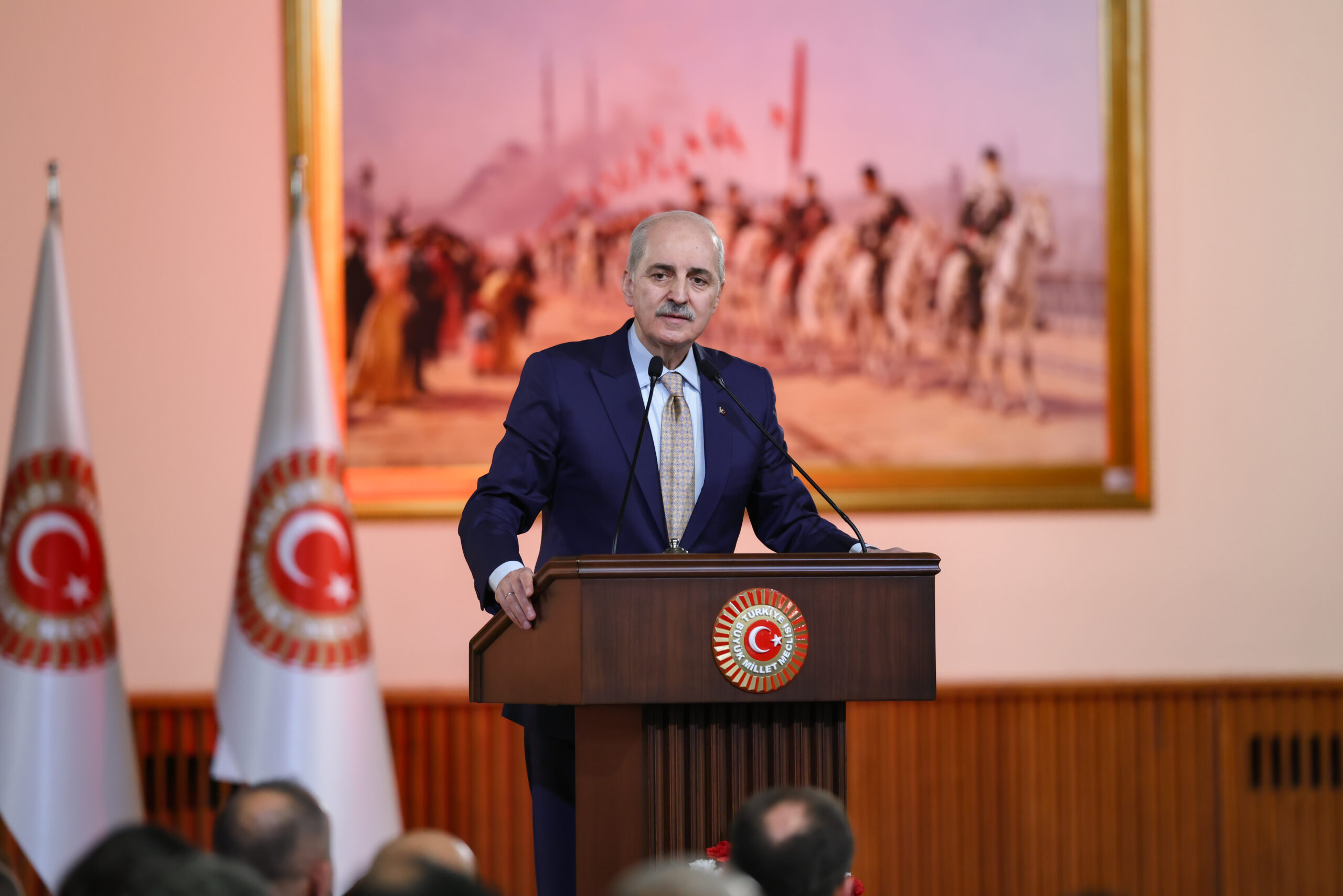 TBMM Başkanı Kurtulmuş'tan Önemli Açıklamalar: Türkiye Türbülansa Kapılmayacak